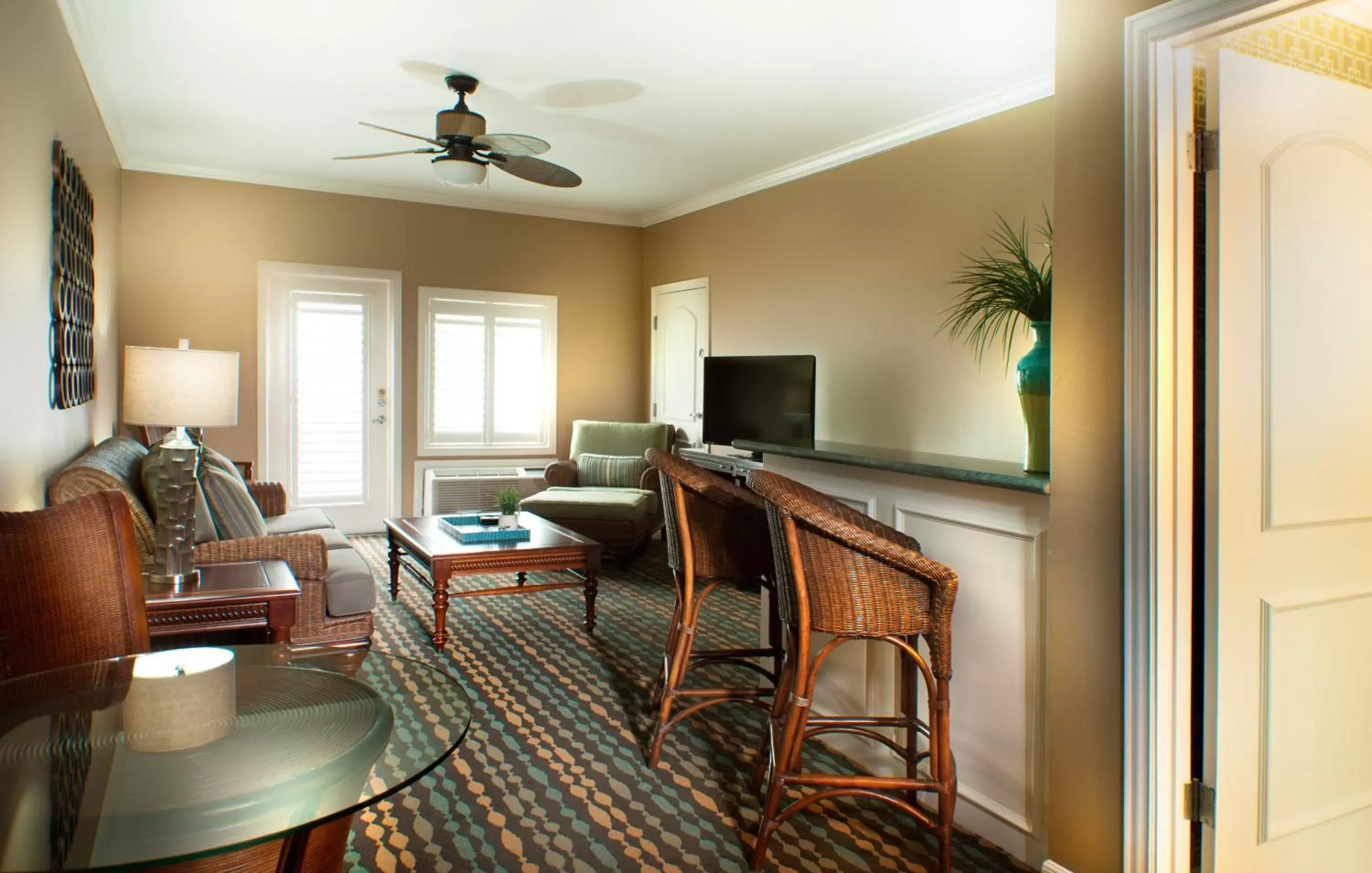 Living room, Seating Area in Boardwalk Inn