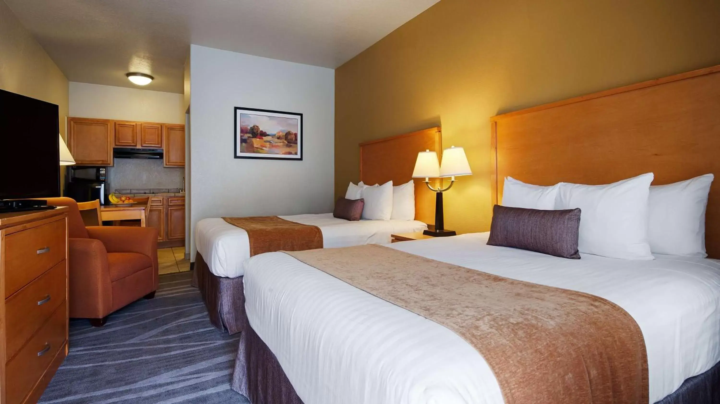 Photo of the whole room, Bed in Best Western Plus Guymon Hotel & Suites