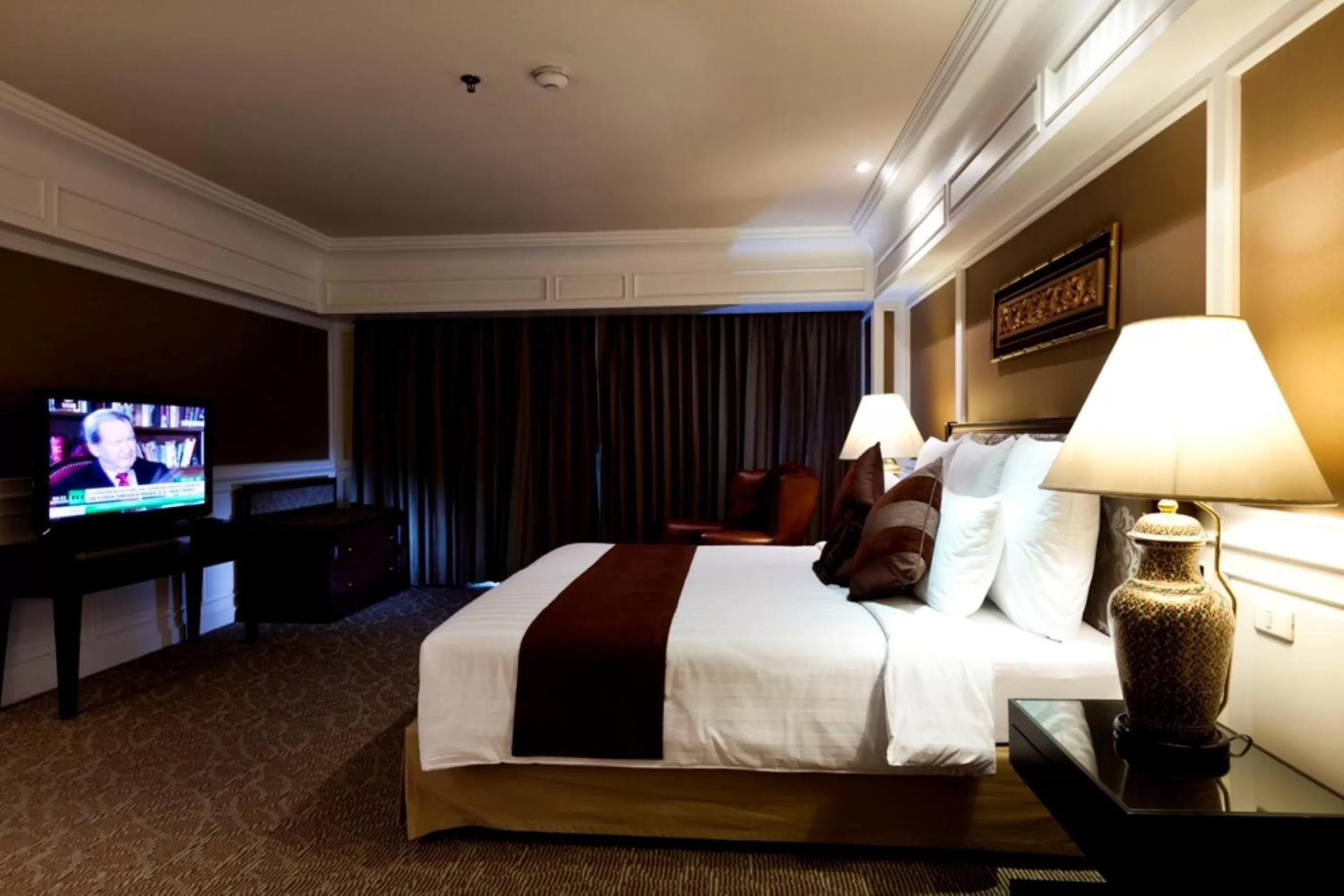 Photo of the whole room, Bed in Royal Princess Larn Luang - SHA Extra Plus