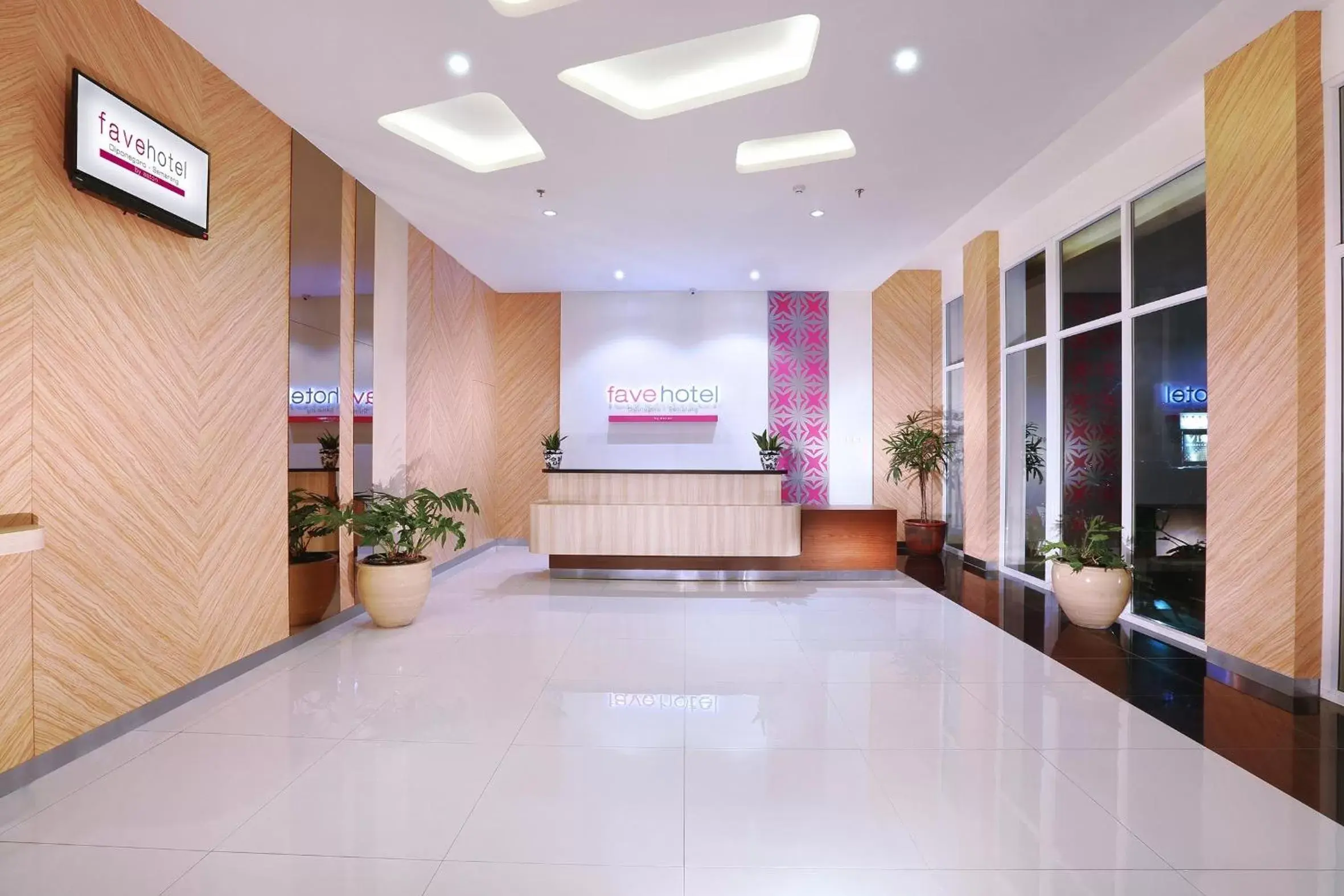 Lobby or reception, Lobby/Reception in favehotel Diponegoro