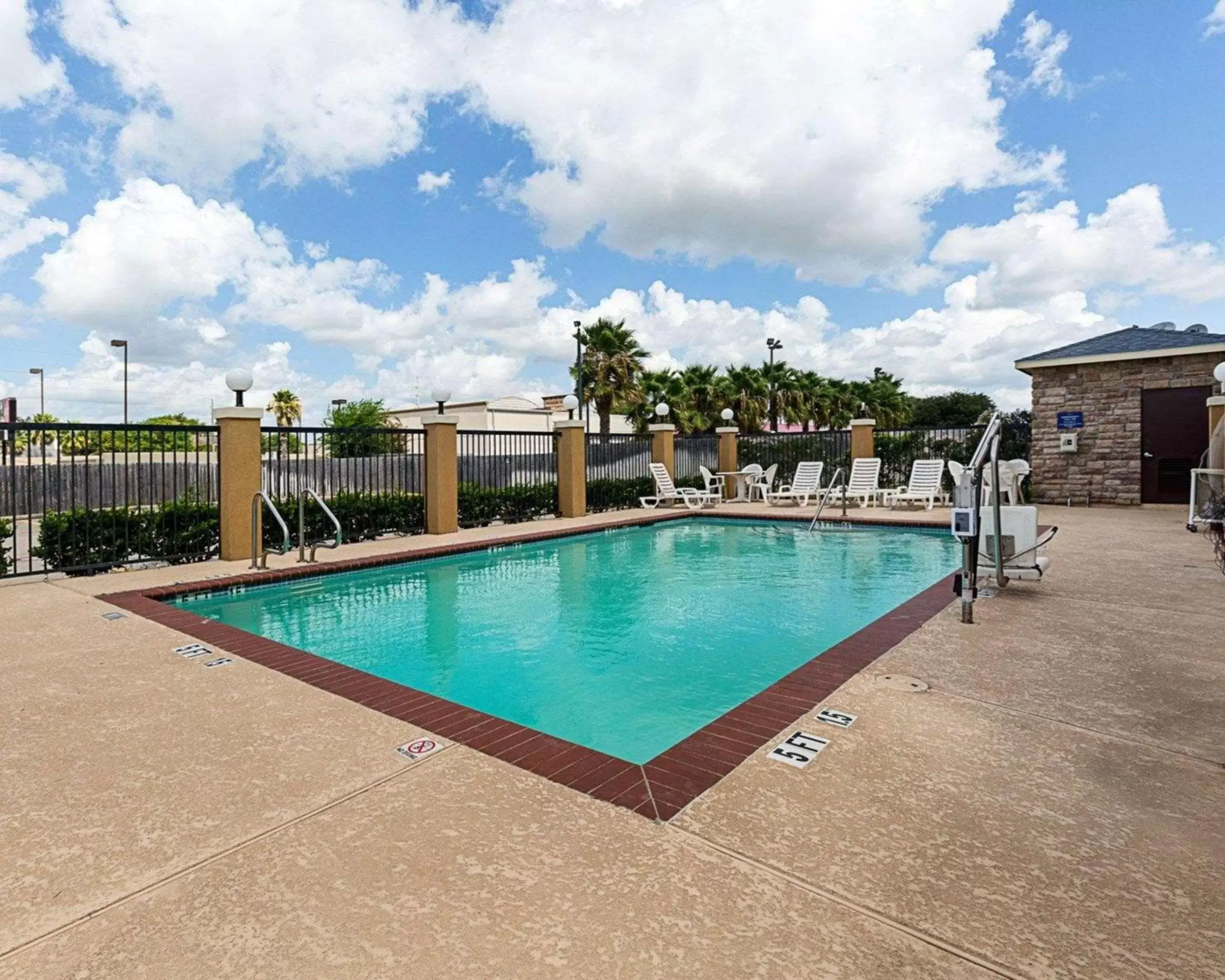 On site, Swimming Pool in Days Inn & Suites by Wyndham Houston / West Energy Corridor