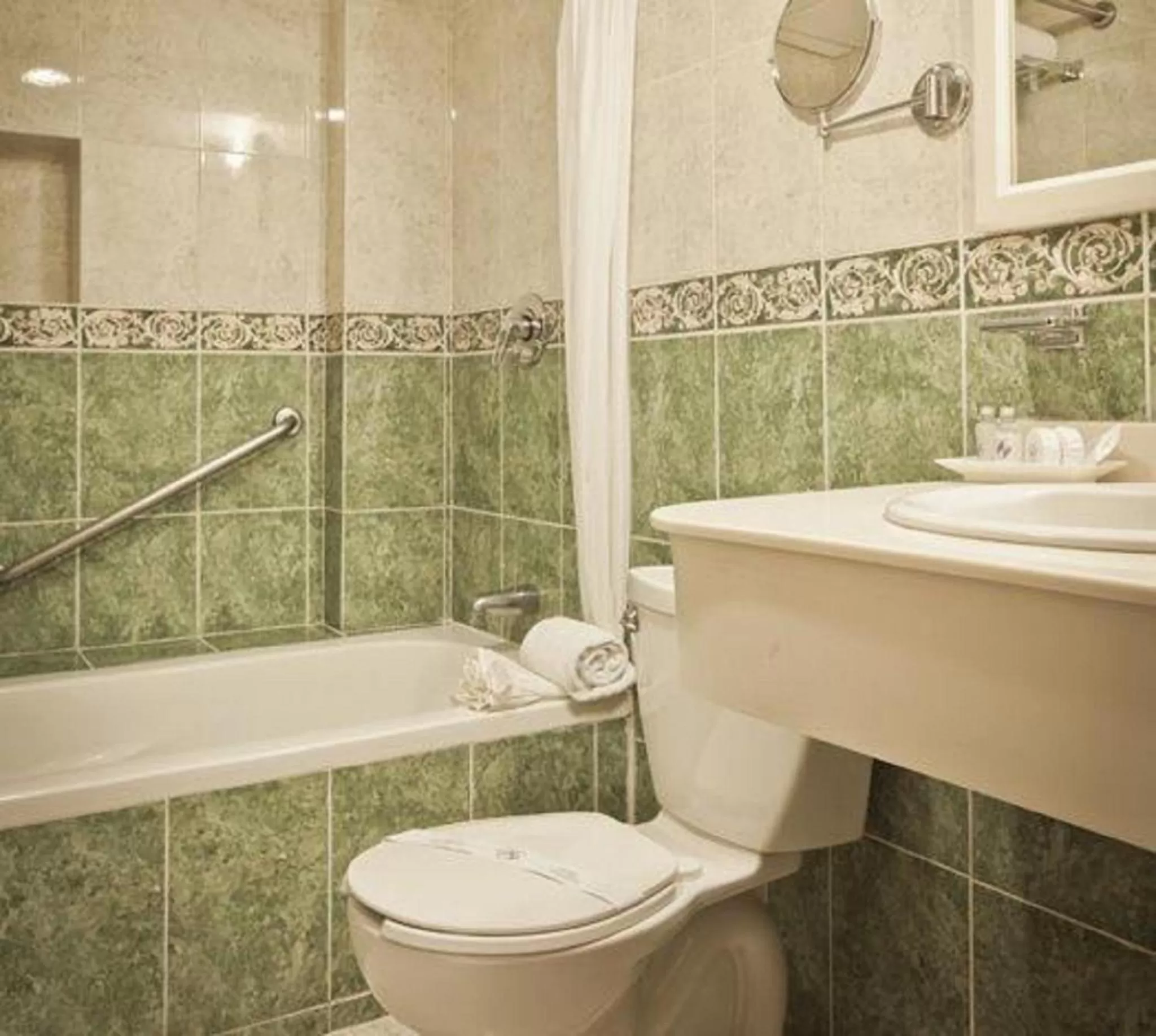 Bathroom in Hotel Plaza Colonial