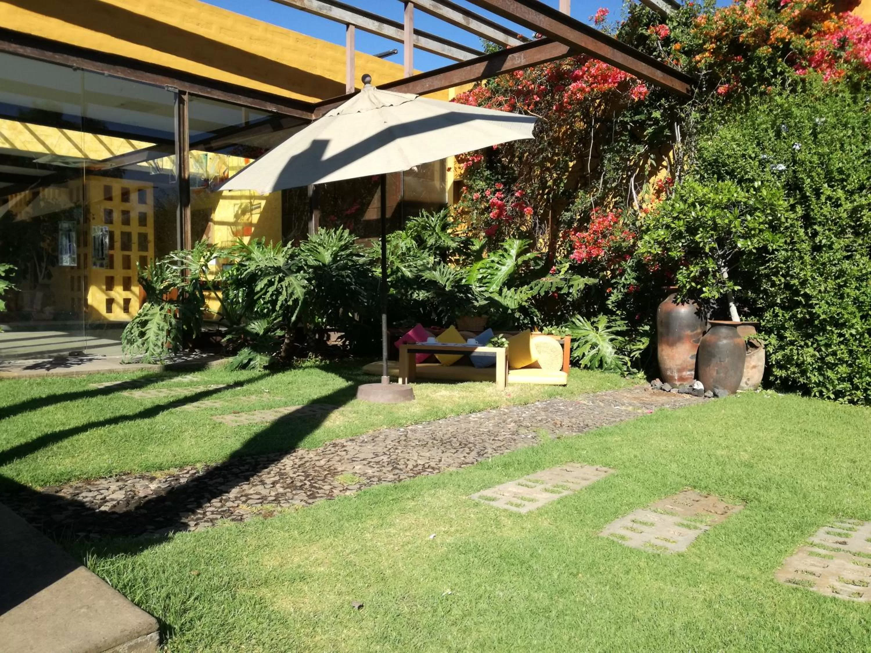 Property building in Hotel Casa en el Campo