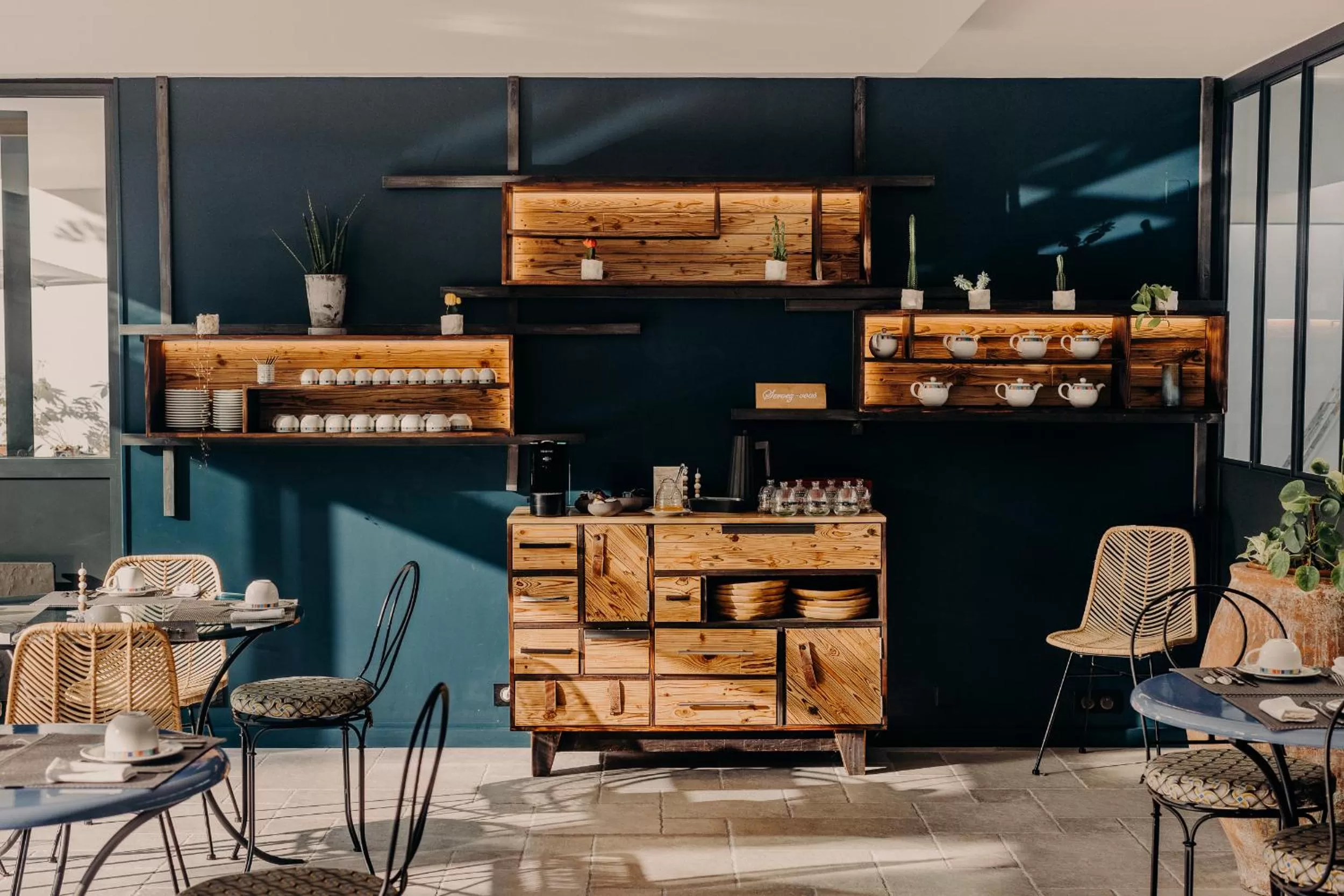 Breakfast in Hôtel Les Frères Ibarboure