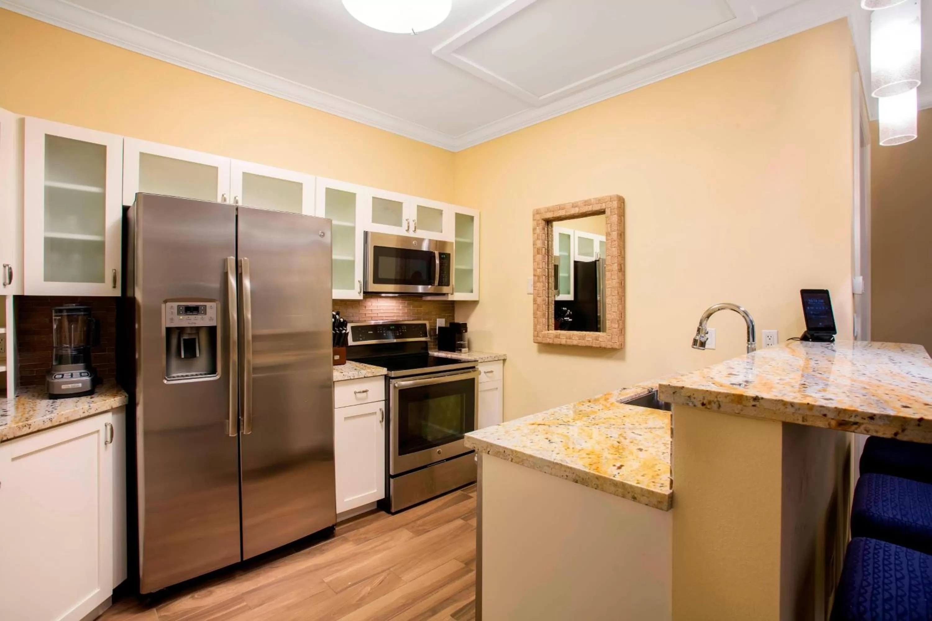 Kitchen or kitchenette in Playa Largo Resort & Spa, Autograph Collection