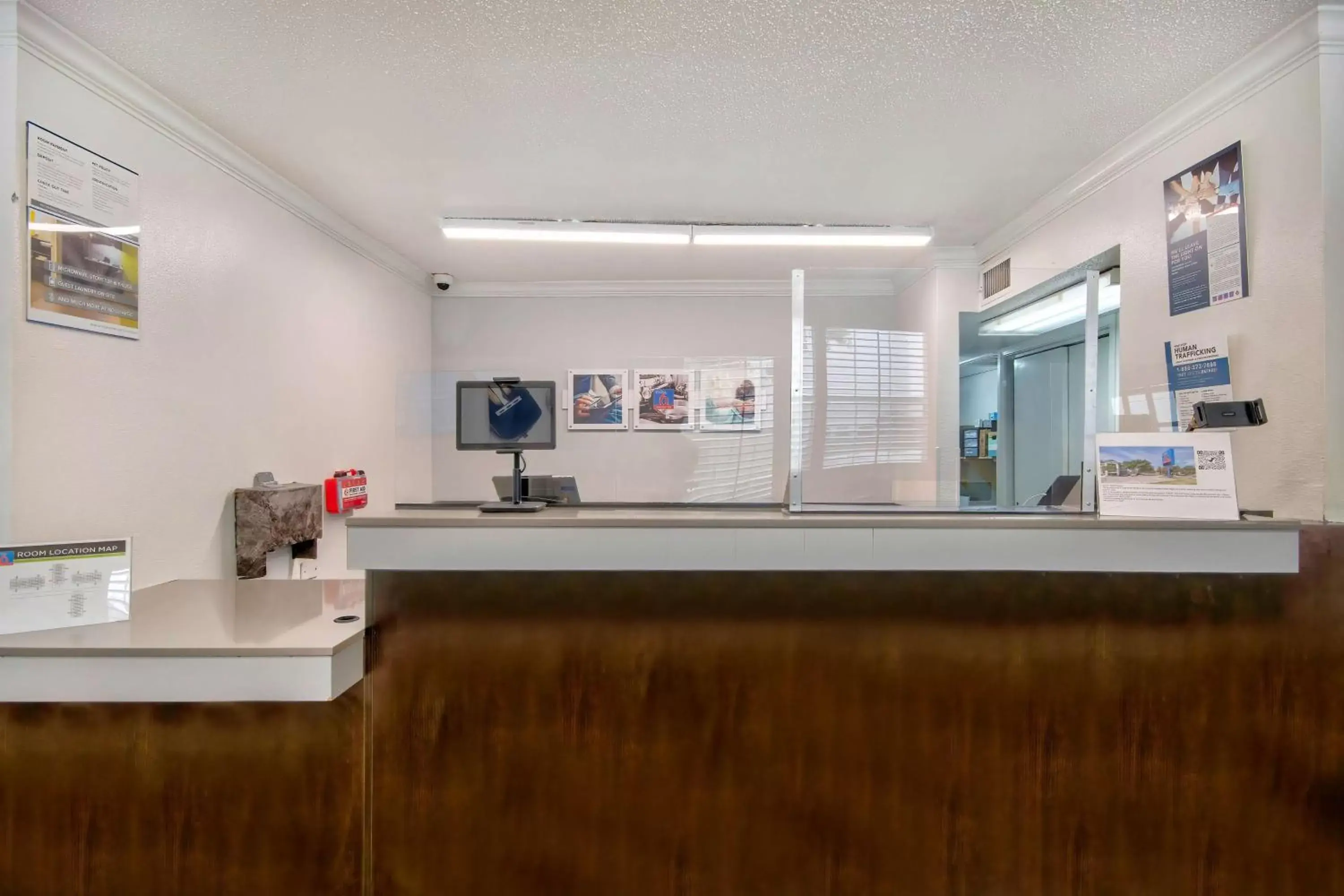 Lobby or reception, Lobby/Reception in Studio 6-San Antonio, TX - Medical Center