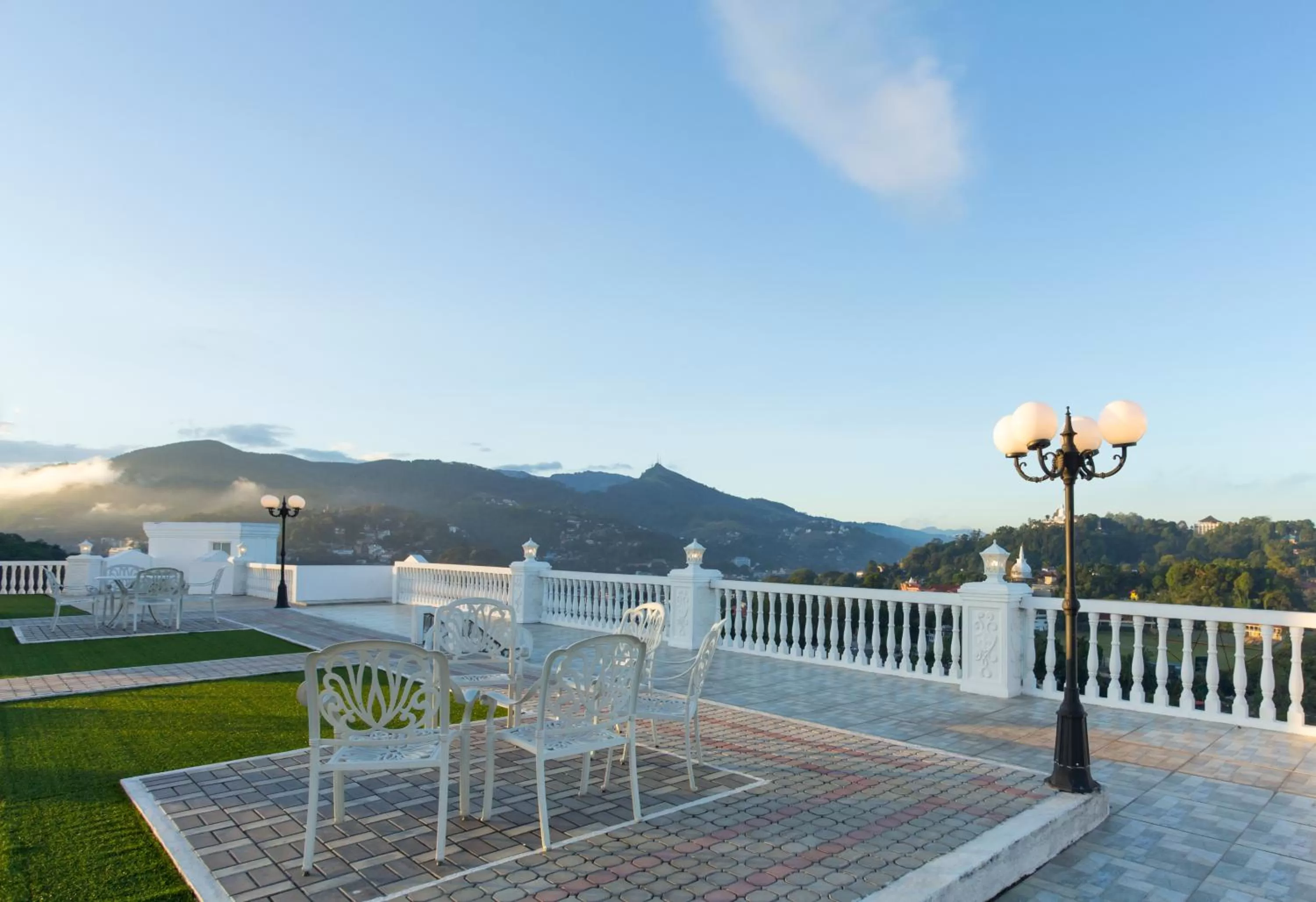 Balcony/Terrace in The Grand Kandyan