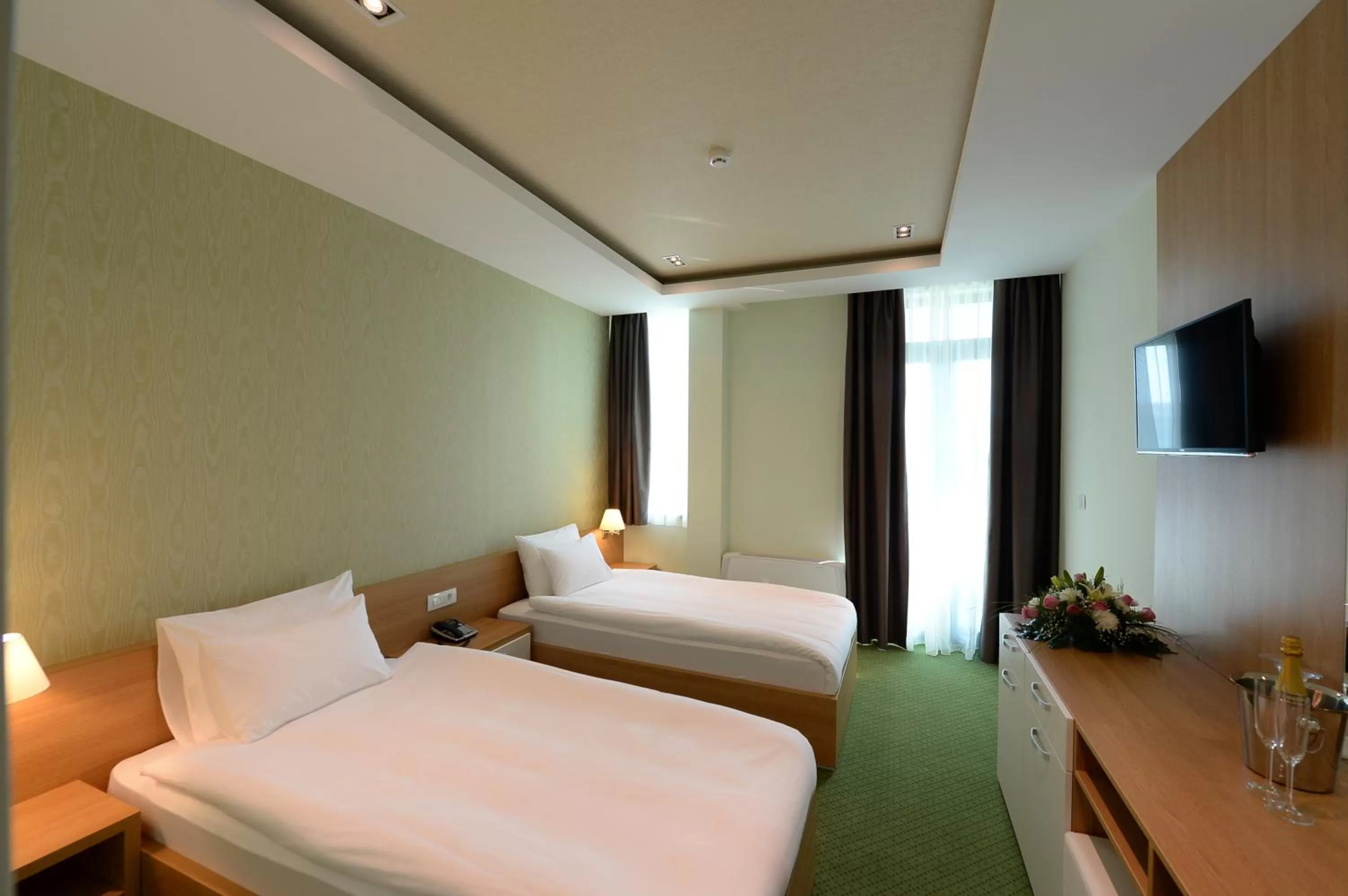 Balcony/Terrace, Bed in Hotel Hedonic