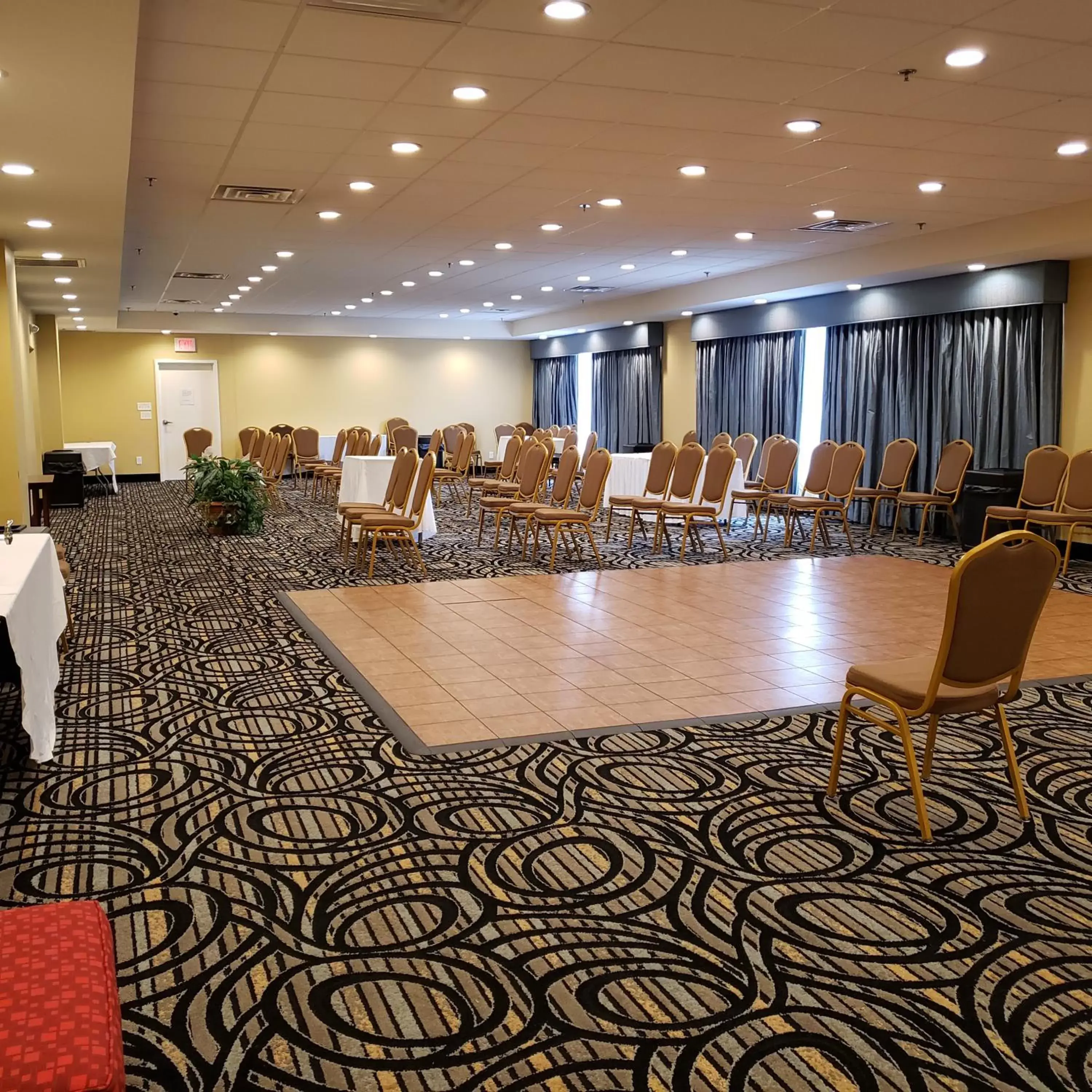 Meeting/conference room in Red Roof Inn Atlanta Airport NE Conley