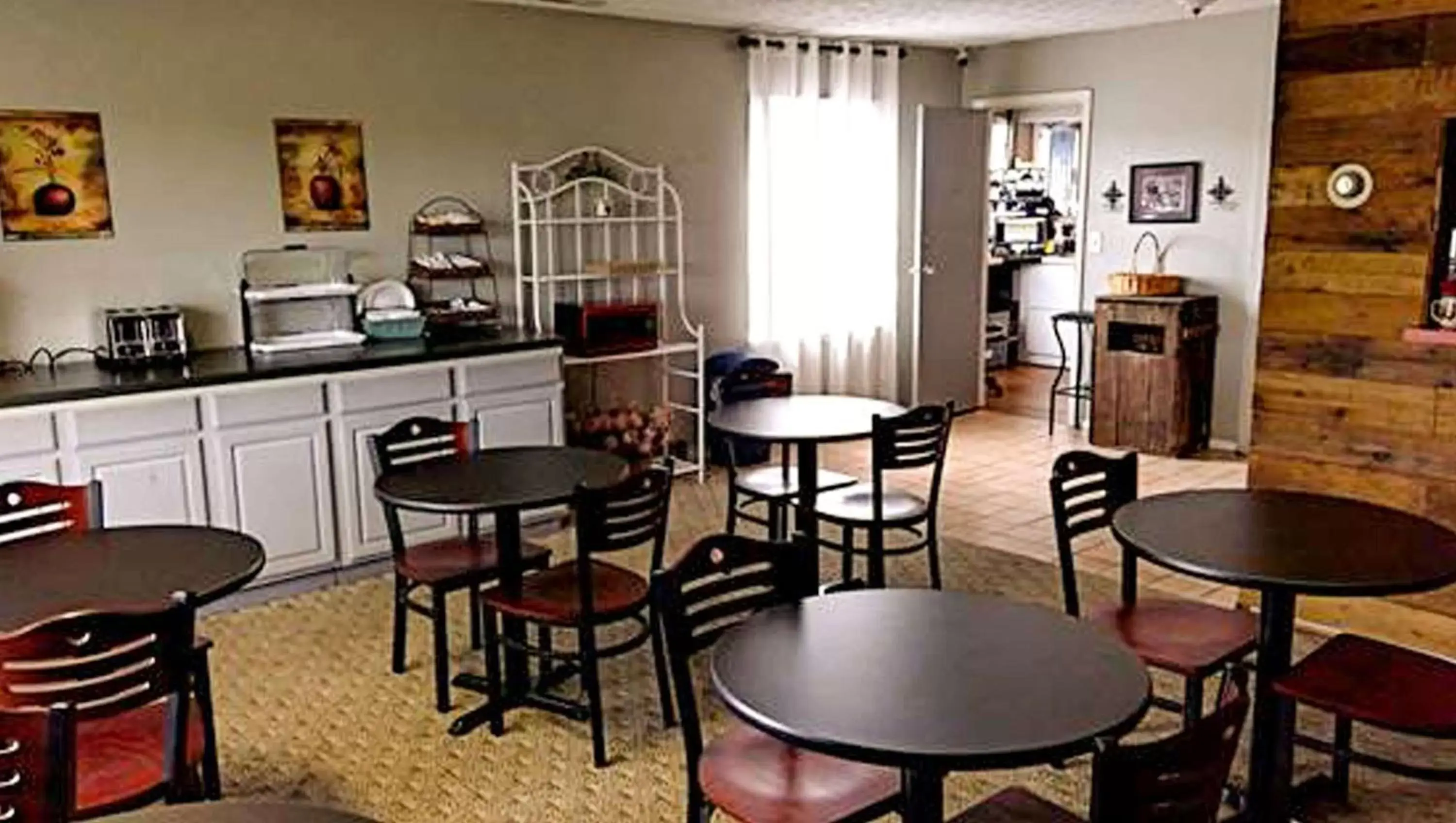 Restaurant/places to eat in Sunrise Inn Williamstown Restaurant/places to eat in Sunrise Inn Williamstown