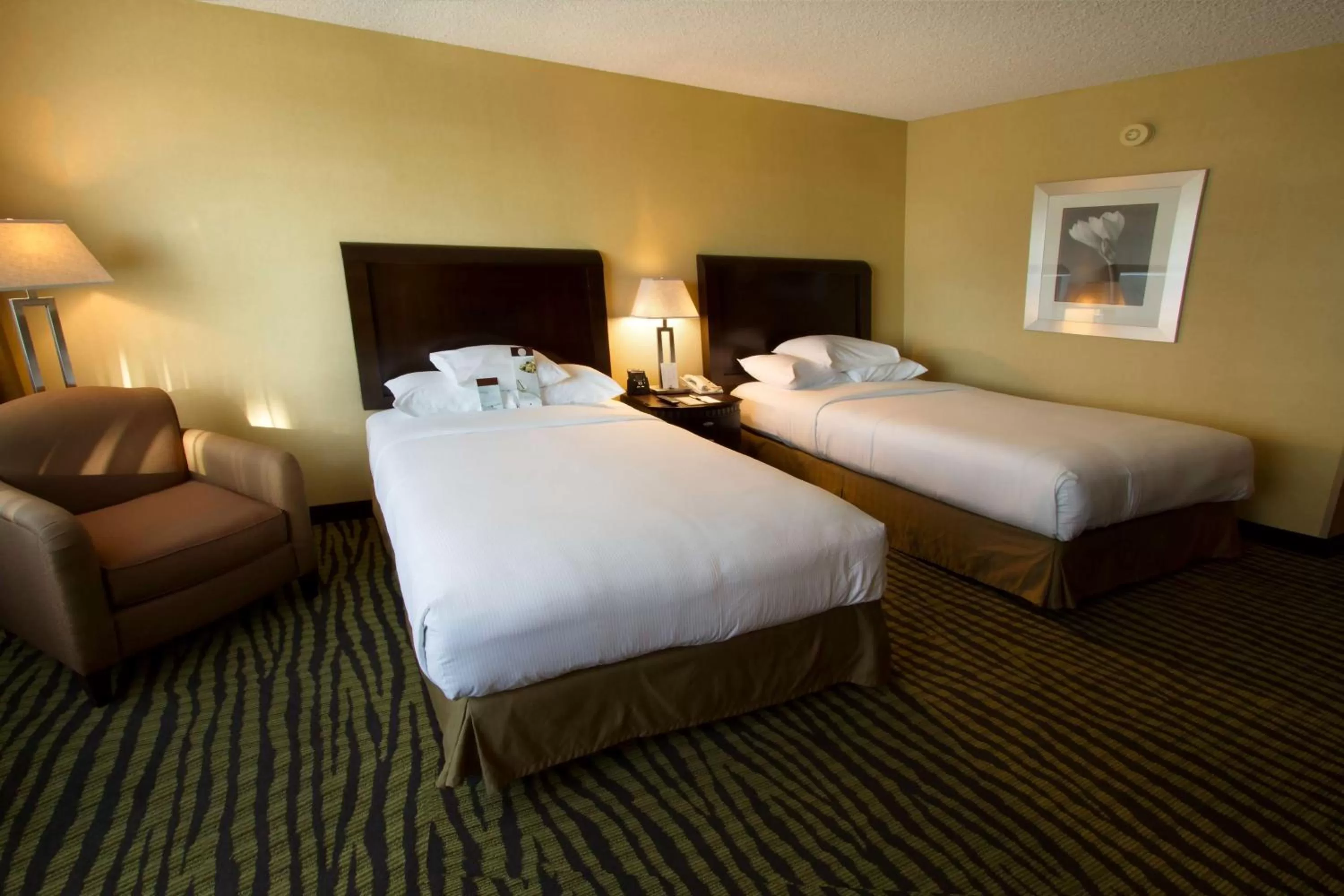 Bed in DoubleTree by Hilton Orange County Airport