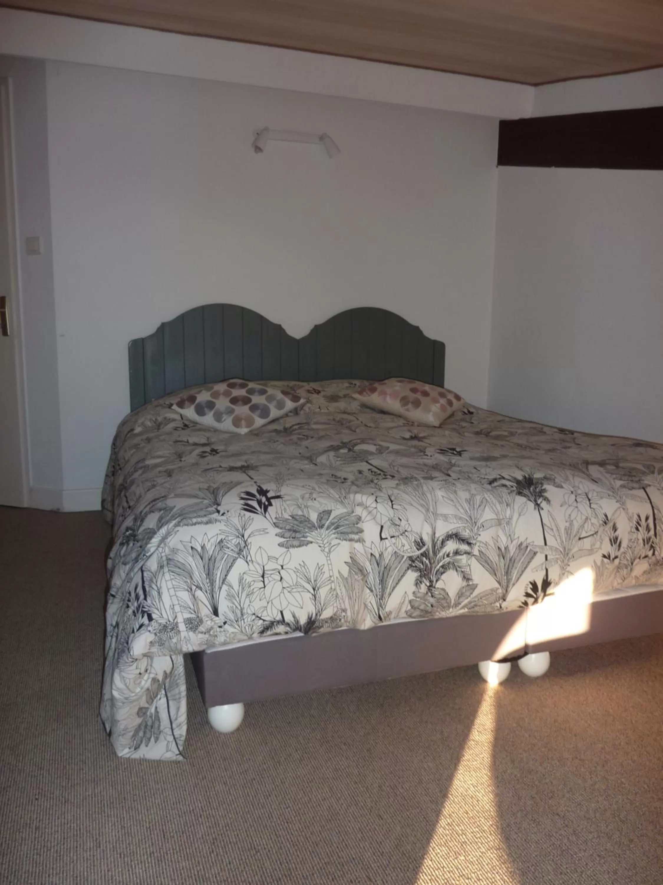 Bed in Beaux Chênes