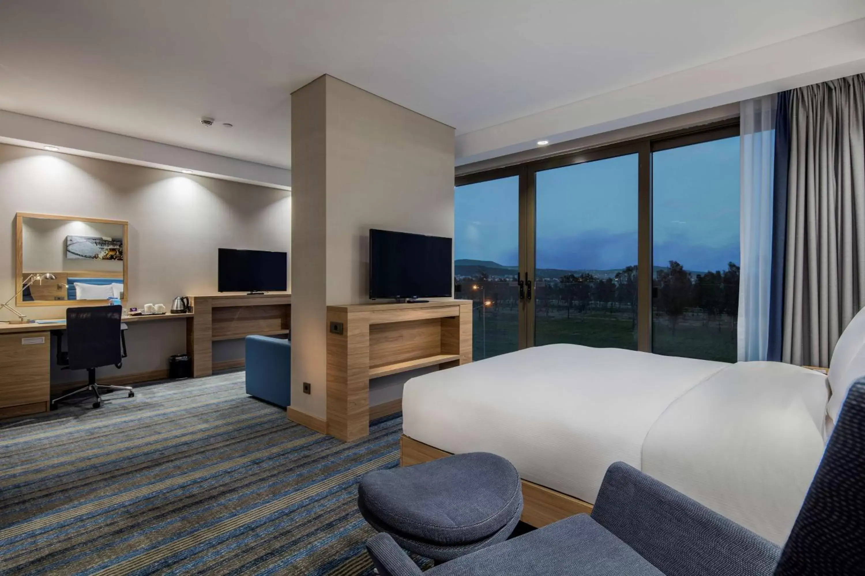 Bedroom, Bed in Hampton By Hilton Izmir Aliaga Bedroom, Bed in Hampton By Hilton Izmir Aliaga