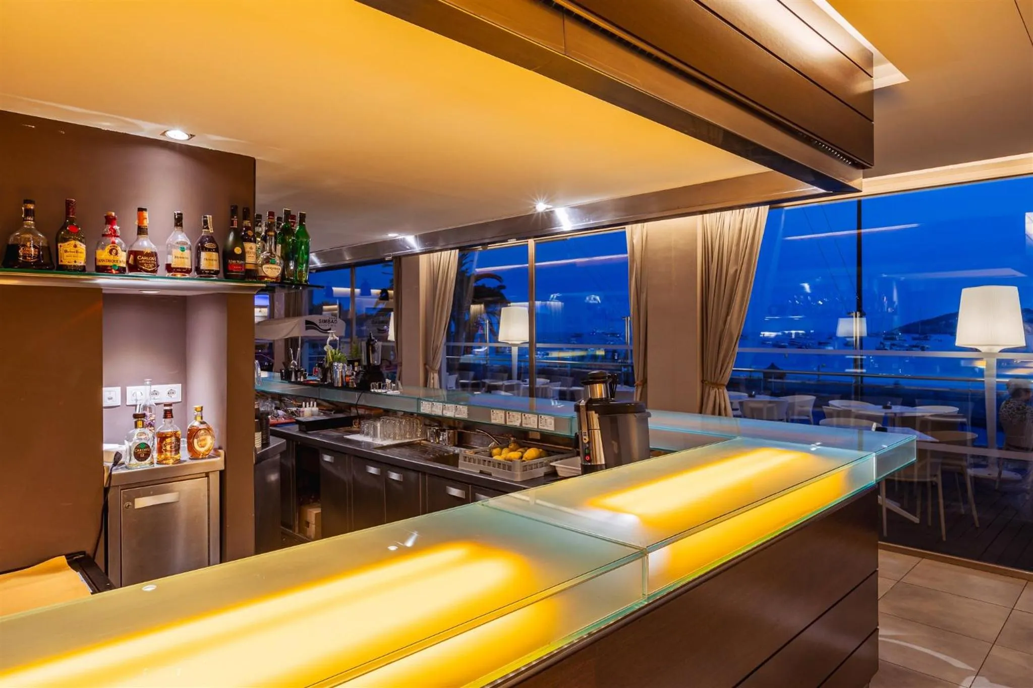 Lounge or bar in Hotel Simbad Ibiza