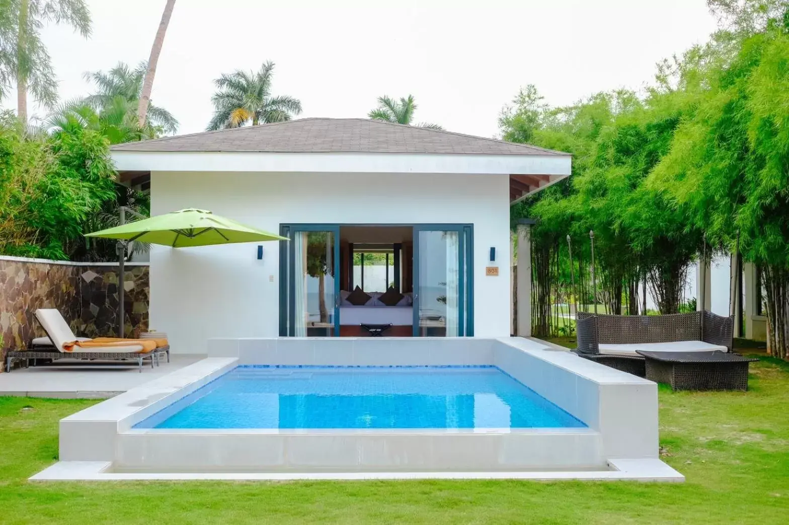 Swimming Pool in Kandaya Resort