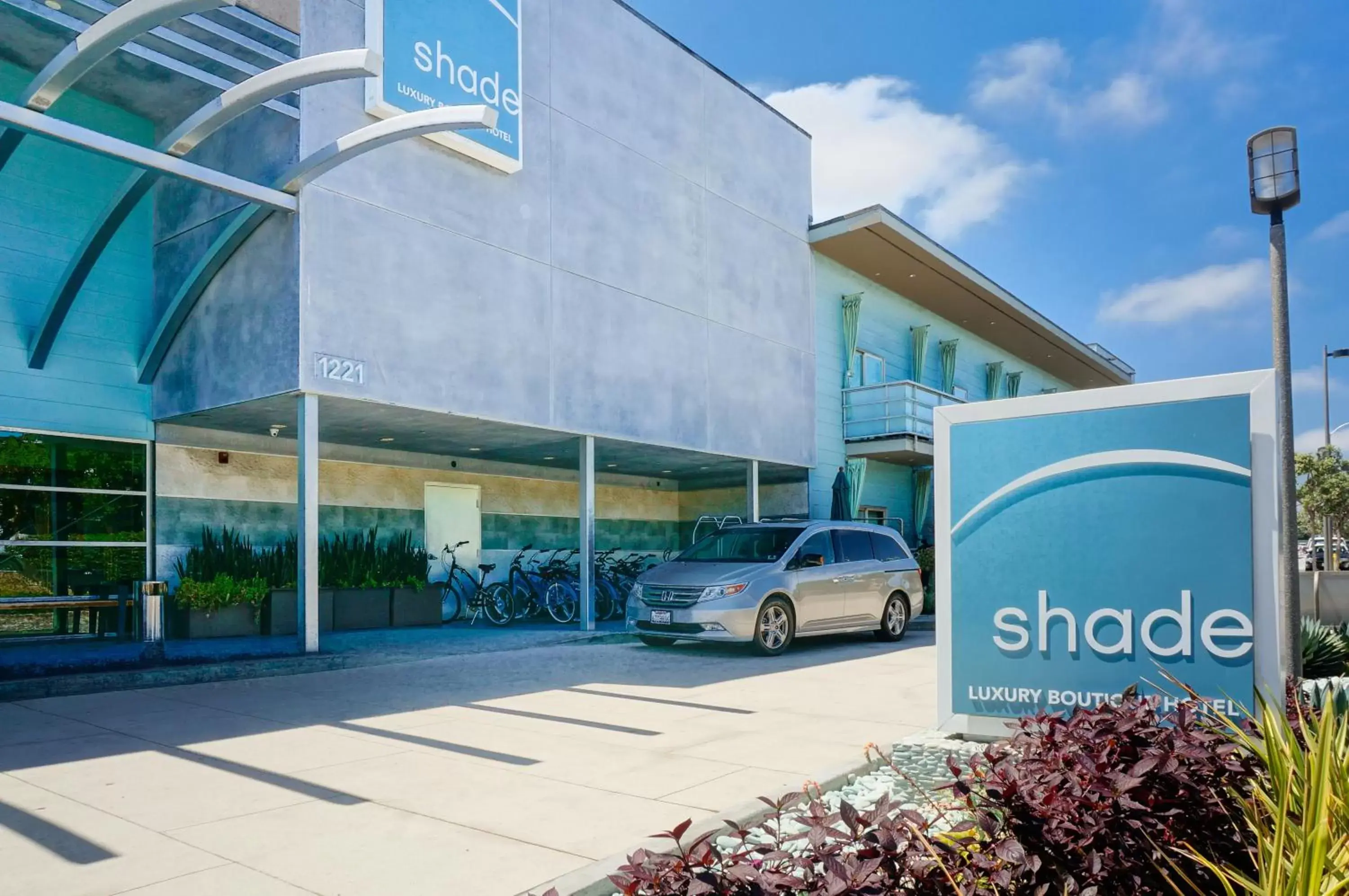 Facade/entrance, Property Logo/Sign in Shade Hotel Manhattan Beach