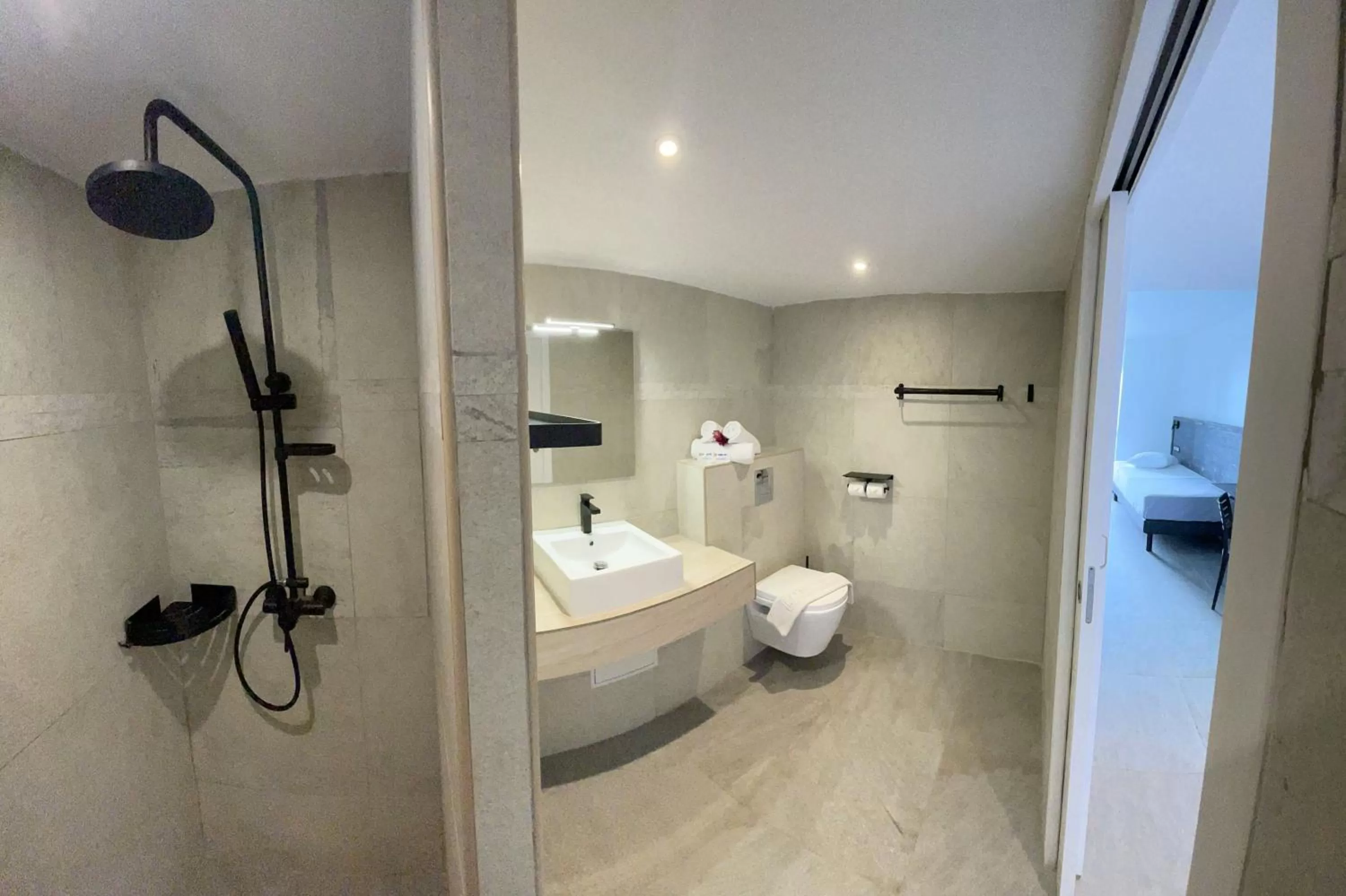 Bathroom in Karaibes Residence