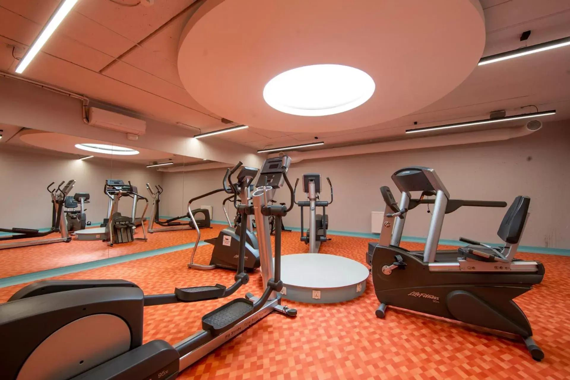 Fitness centre/facilities, Fitness Center/Facilities in Sopotorium Hotel & Medical Spa