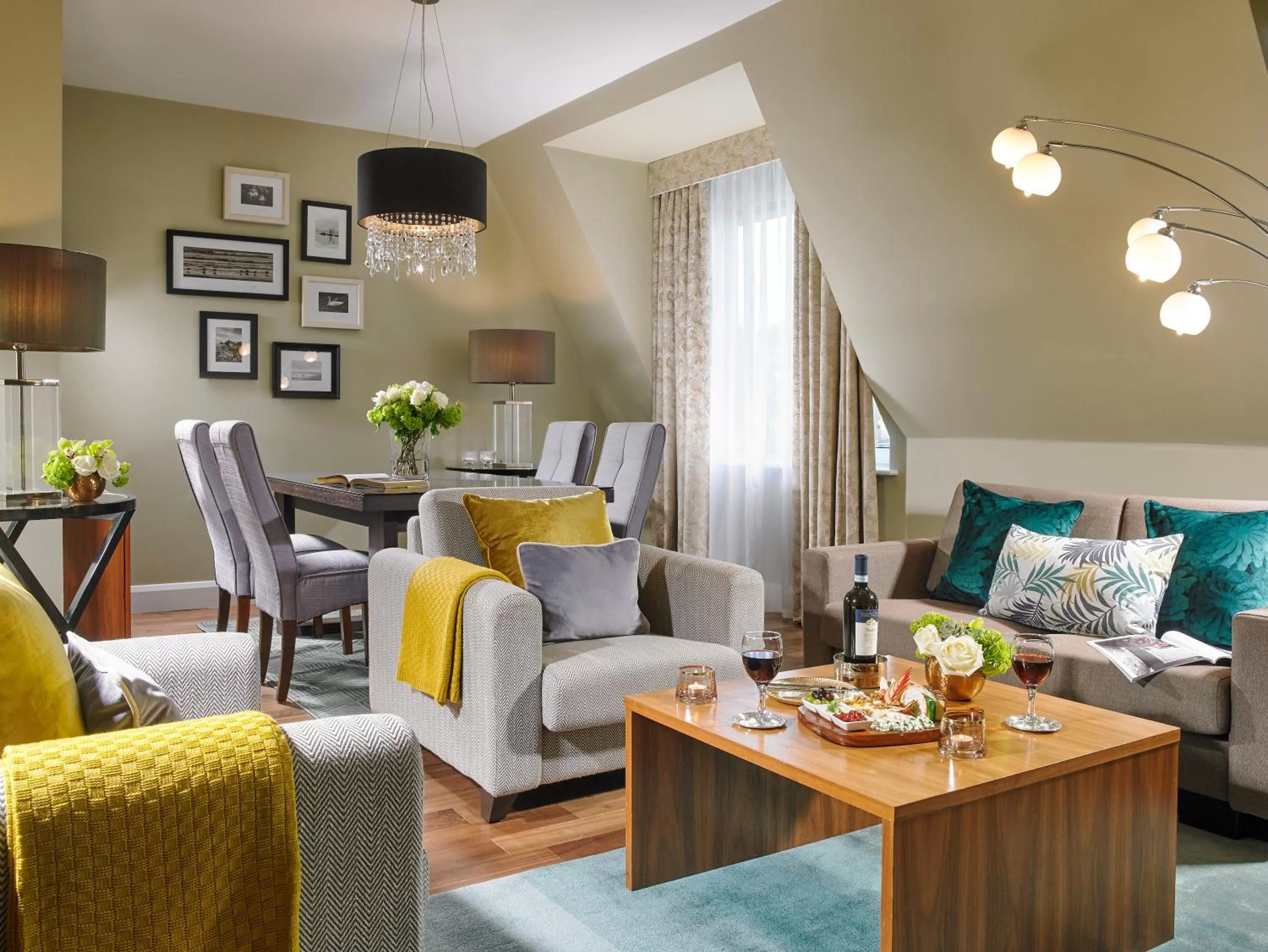 Living room in Carrigaline Court Hotel & Leisure Centre