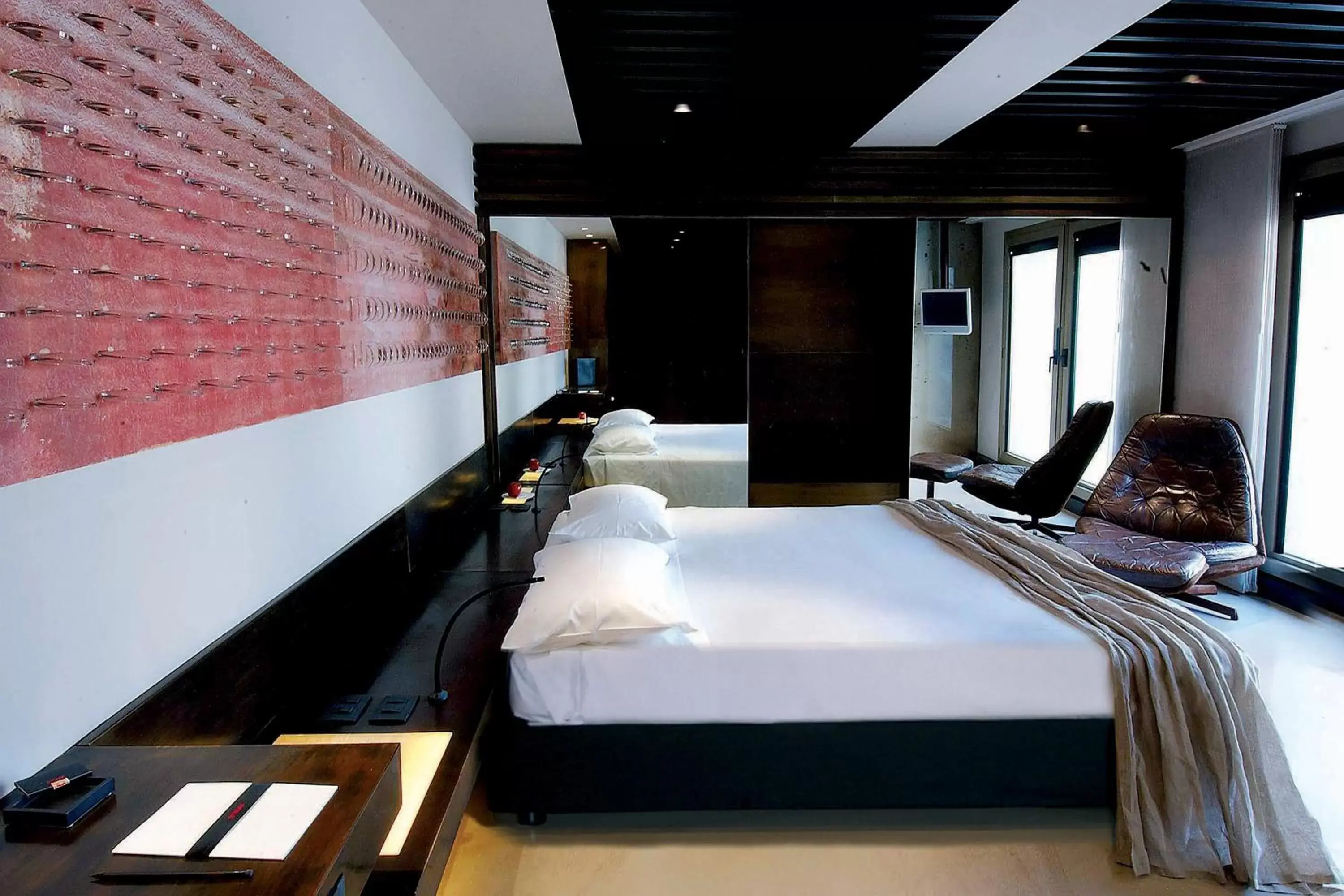 Photo of the whole room, Bed in STRAF, Milan, a Member of Design Hotels