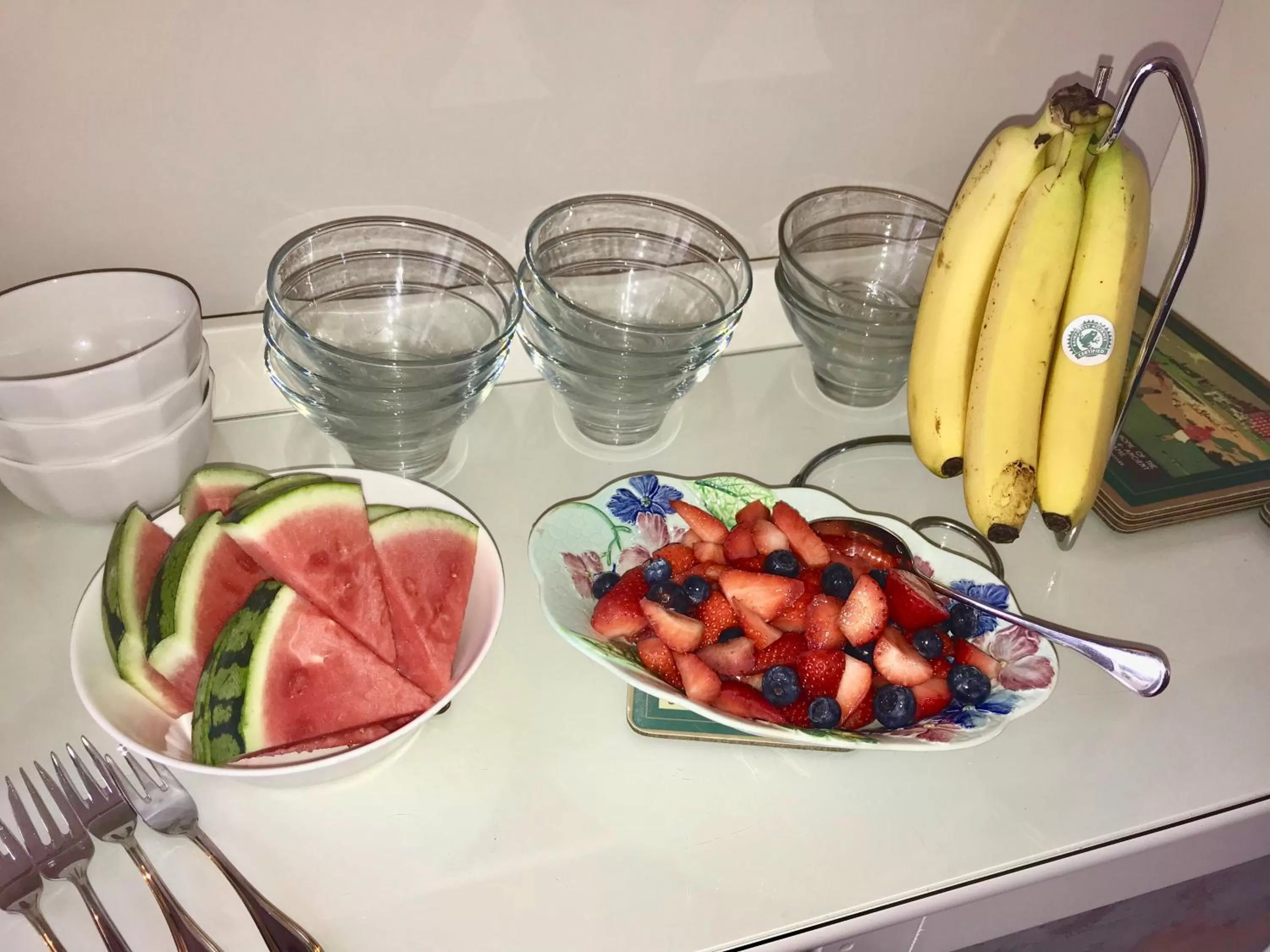 Food and drinks in No12 Bed and Breakfast, St Andrews