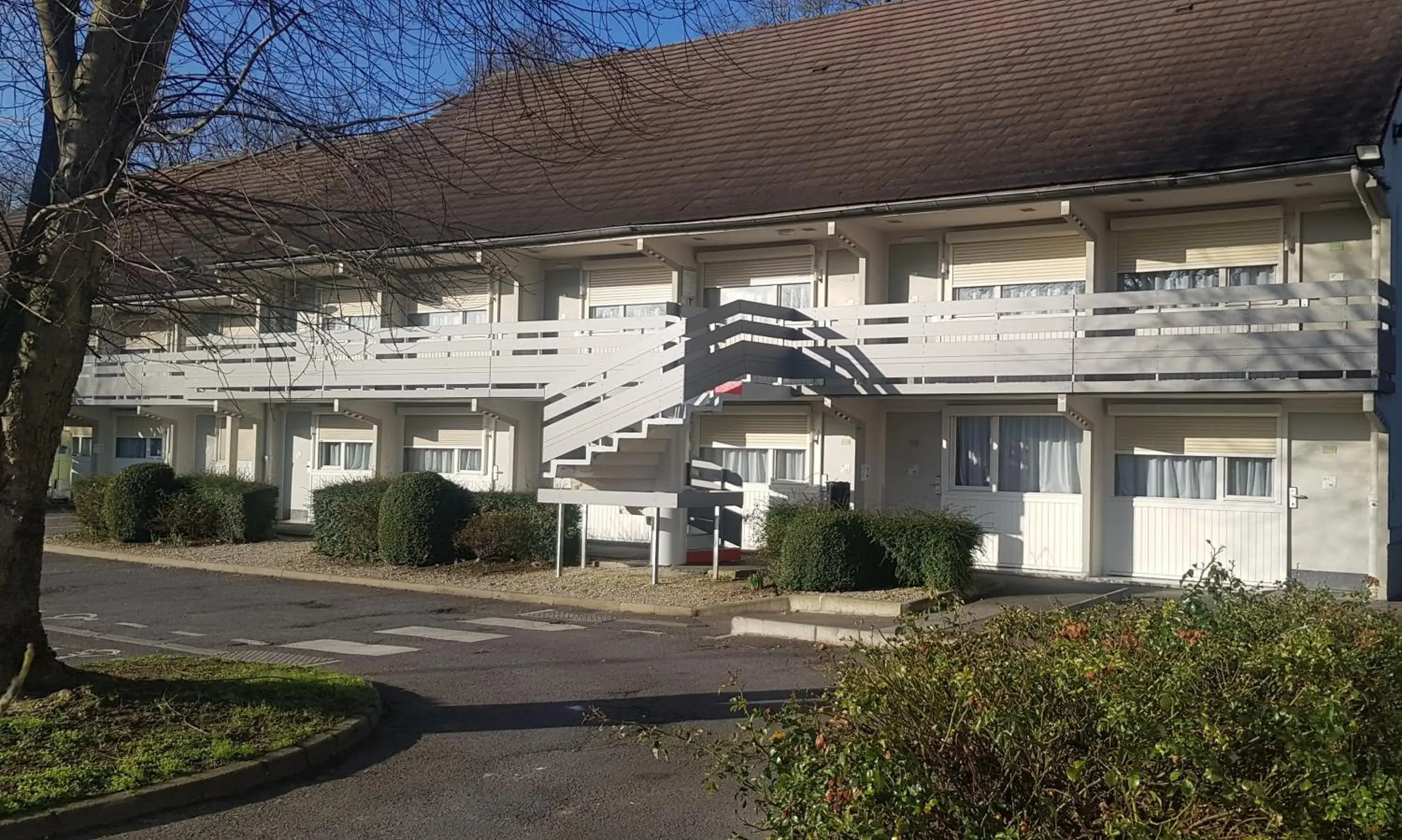 Property Building in Campanile Hotel Chantilly