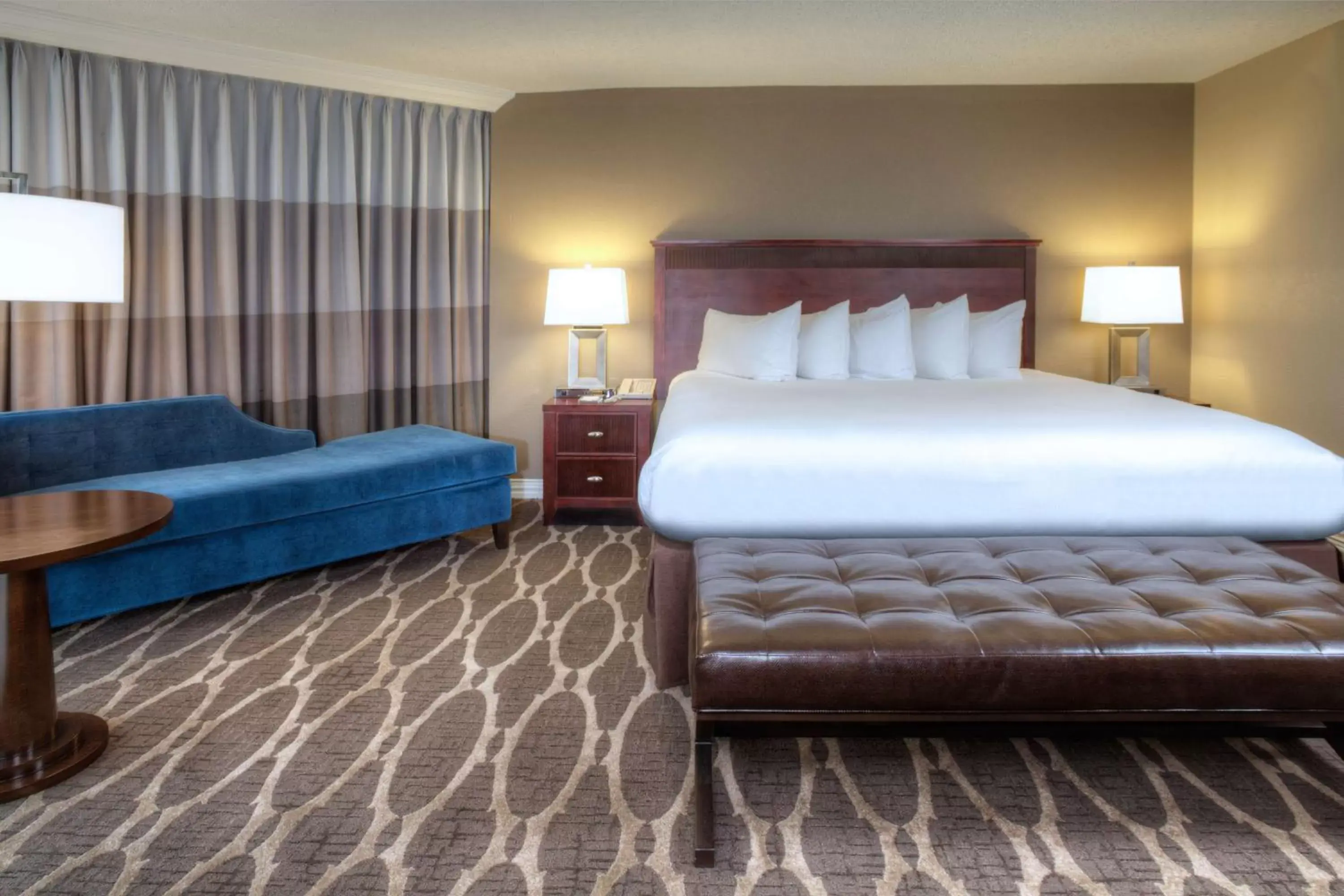 Bed in Hilton Houston Westchase