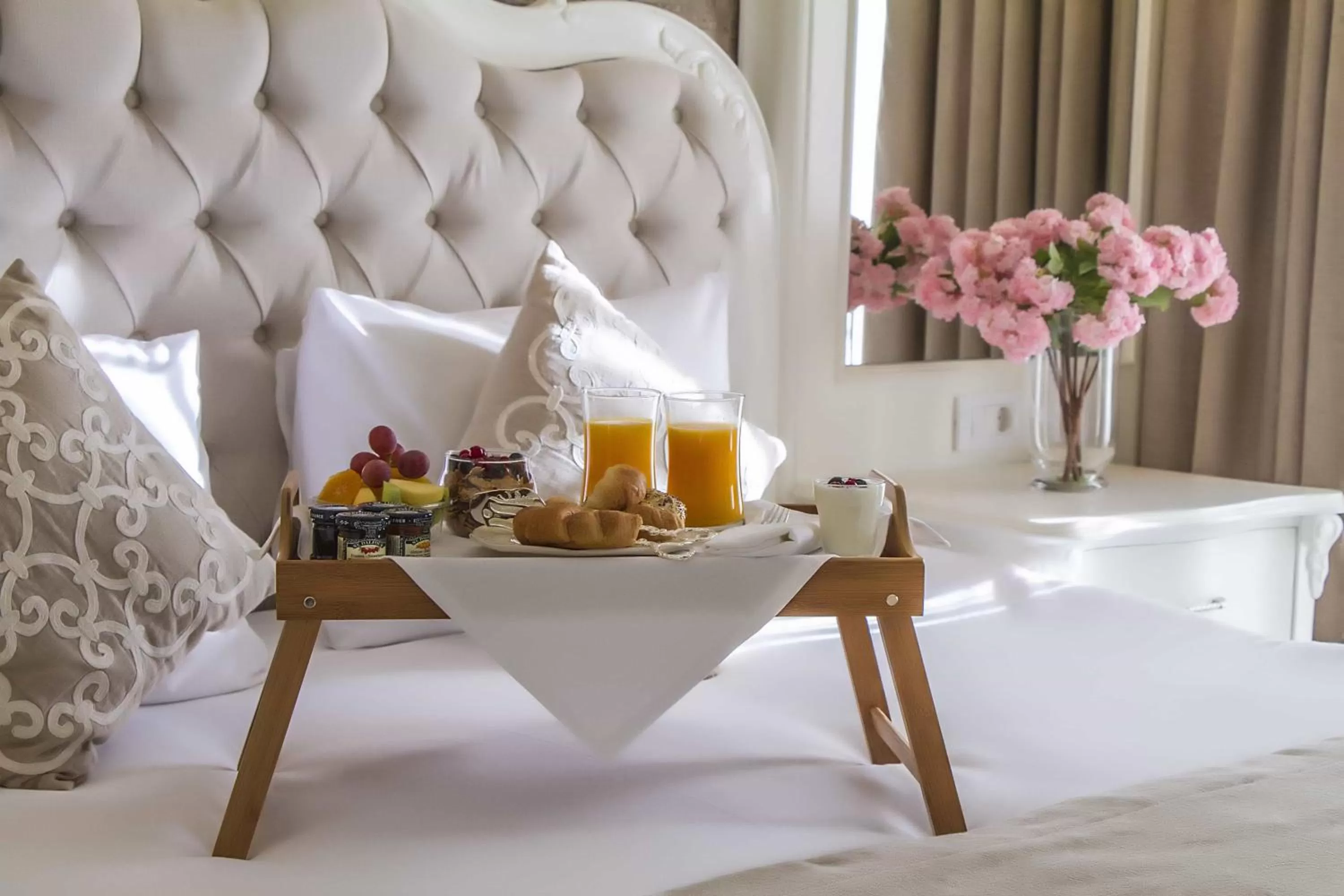 Bedroom, Bed in Ena Boutique Hotel & Residences