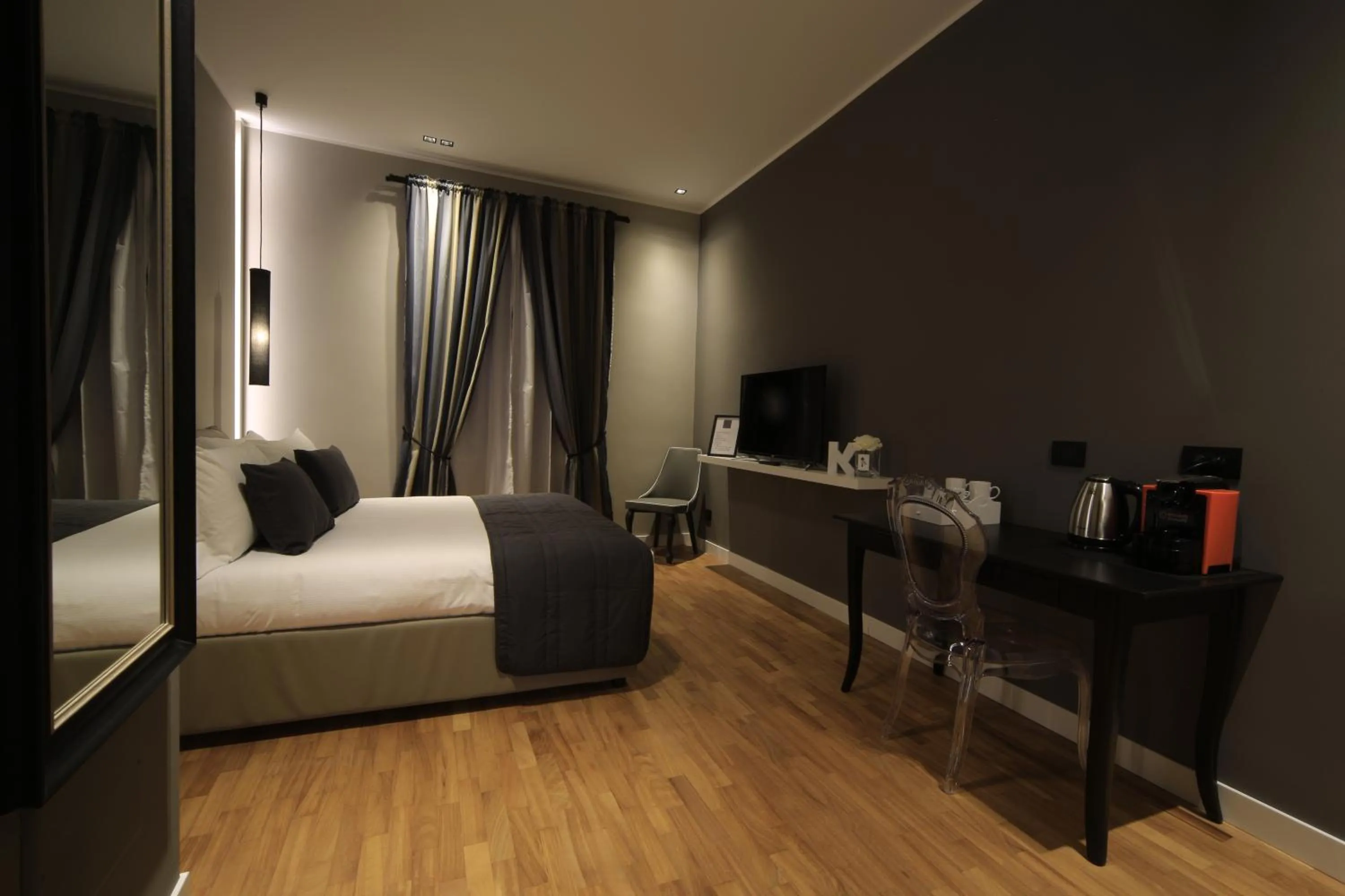 Other, Bed in K Rooms