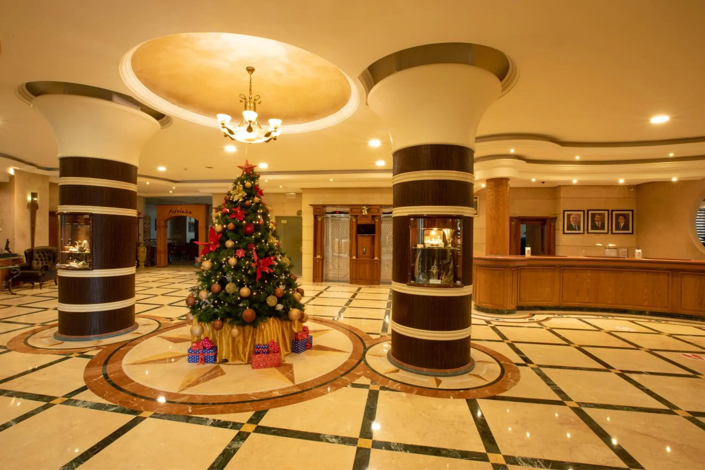 Lobby or reception in Bristol Amman Hotel