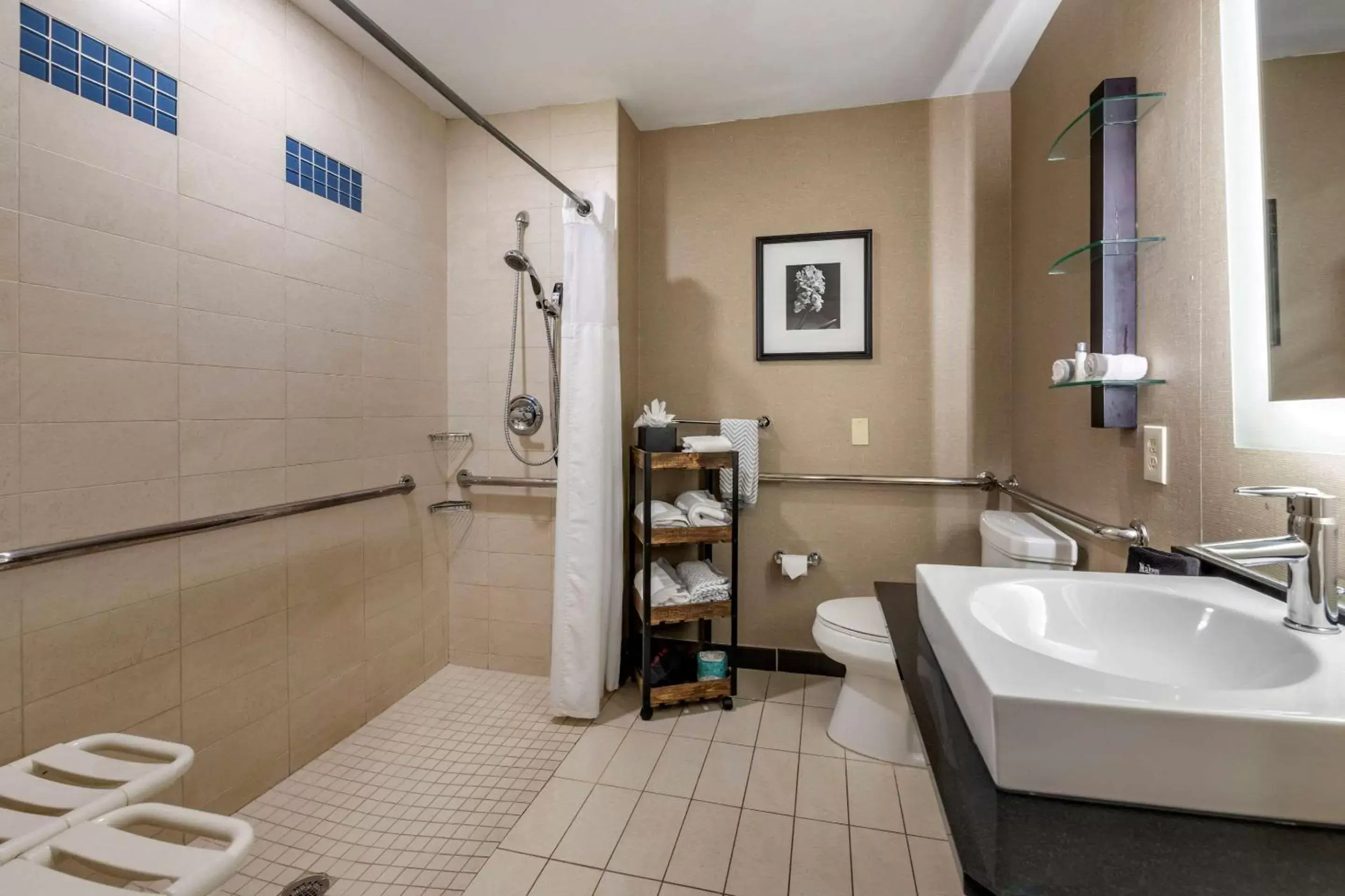 Bedroom, Bathroom in Cambria Hotel Ft Lauderdale, Airport South & Cruise Port