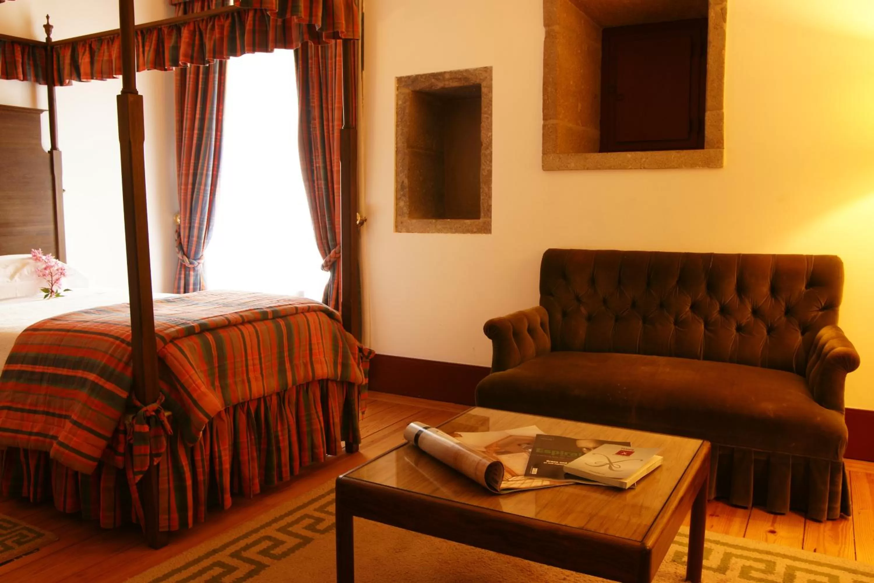 Bed in Pousada Mosteiro de Guimaraes