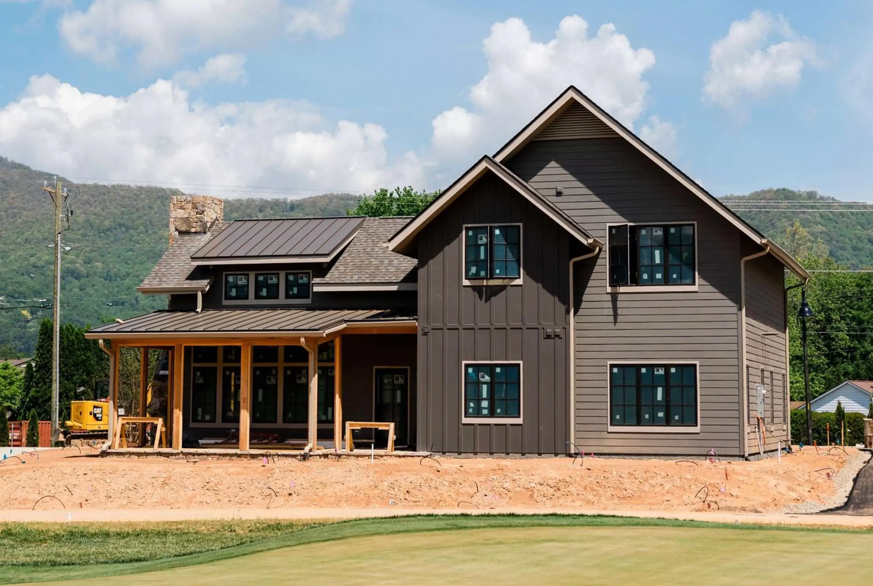 Photo of the whole room, Property Building in Waynesville Inn & Golf Club, Trademark Collection by Wyndham