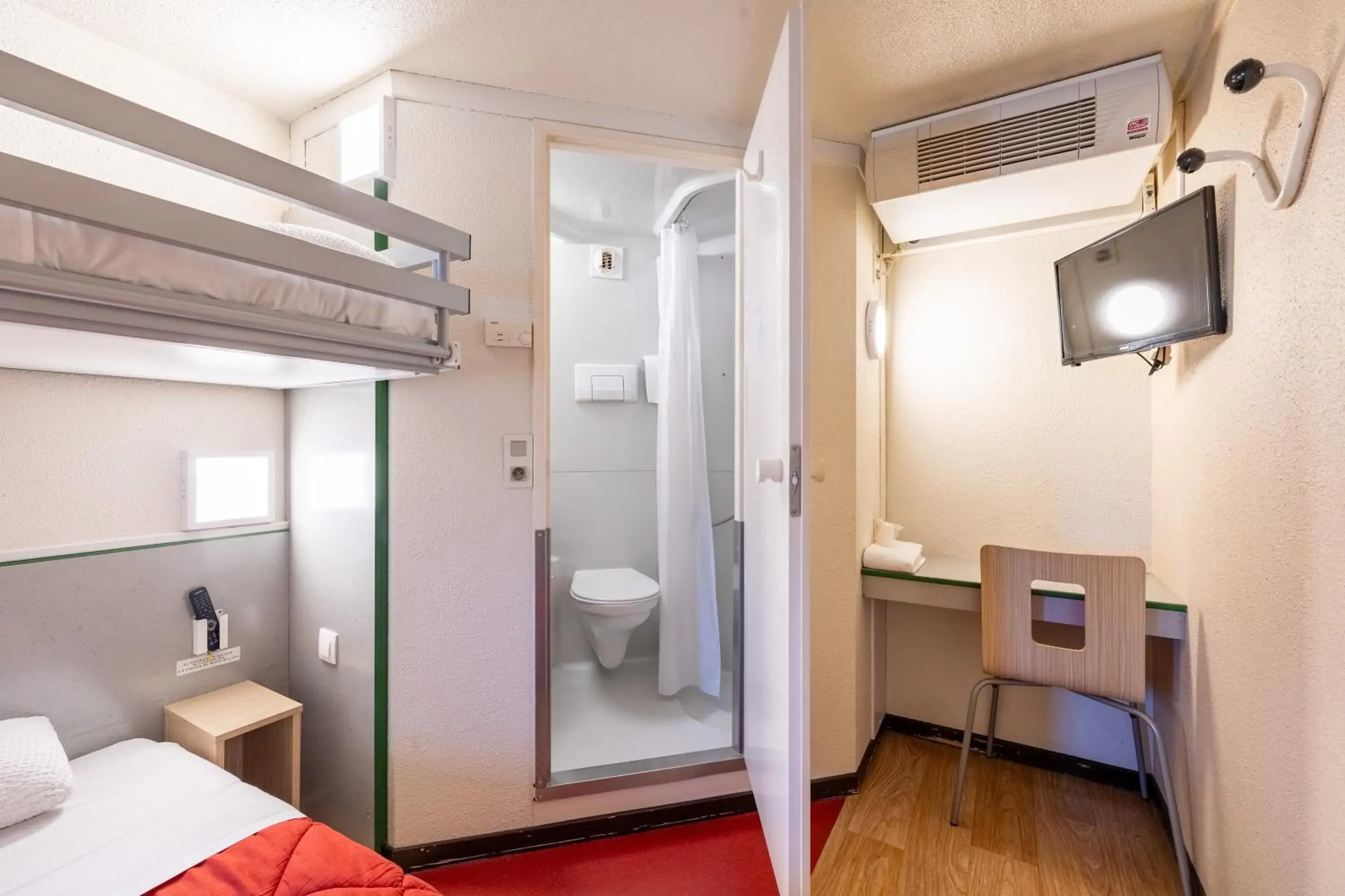 Bathroom in Premiere Classe Angers Beaucouzé