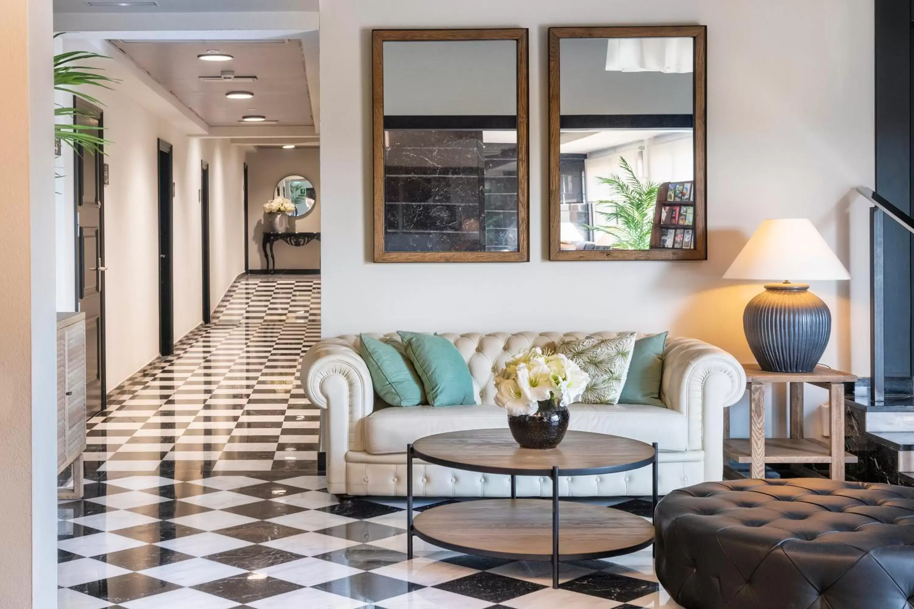 Lobby or reception, Seating Area in Salles Hotel Aeroport de Girona