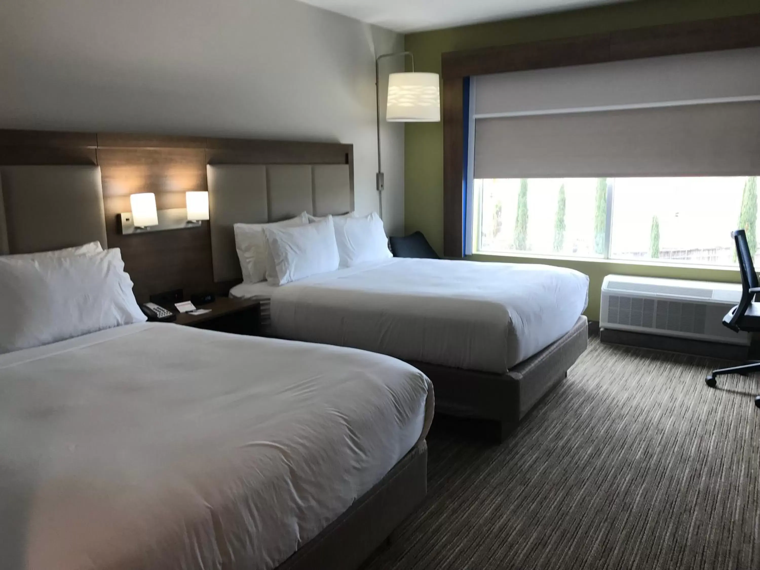 Bedroom, Bed in Holiday Inn Express & Suites Houston Southwest Galleria Area, an IHG Hotel