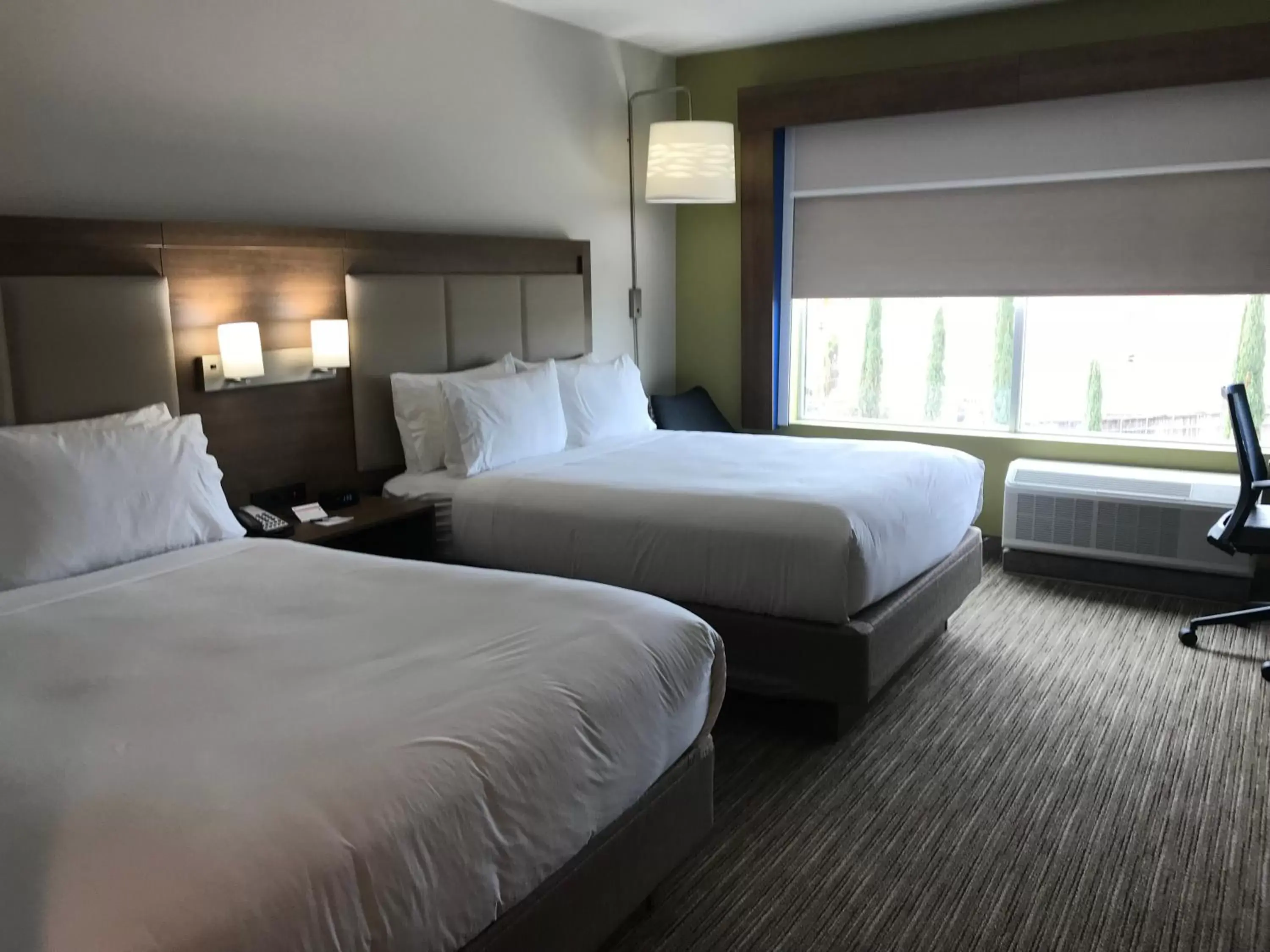 Twin Room - Mobility Access/Hearing Accessible in Holiday Inn Express & Suites Houston Southwest Galleria Area, an IHG Hotel Twin Room - Mobility Access/Hearing Accessible in Holiday Inn Express & Suites Houston Southwest Galleria Area, an IHG Hotel
