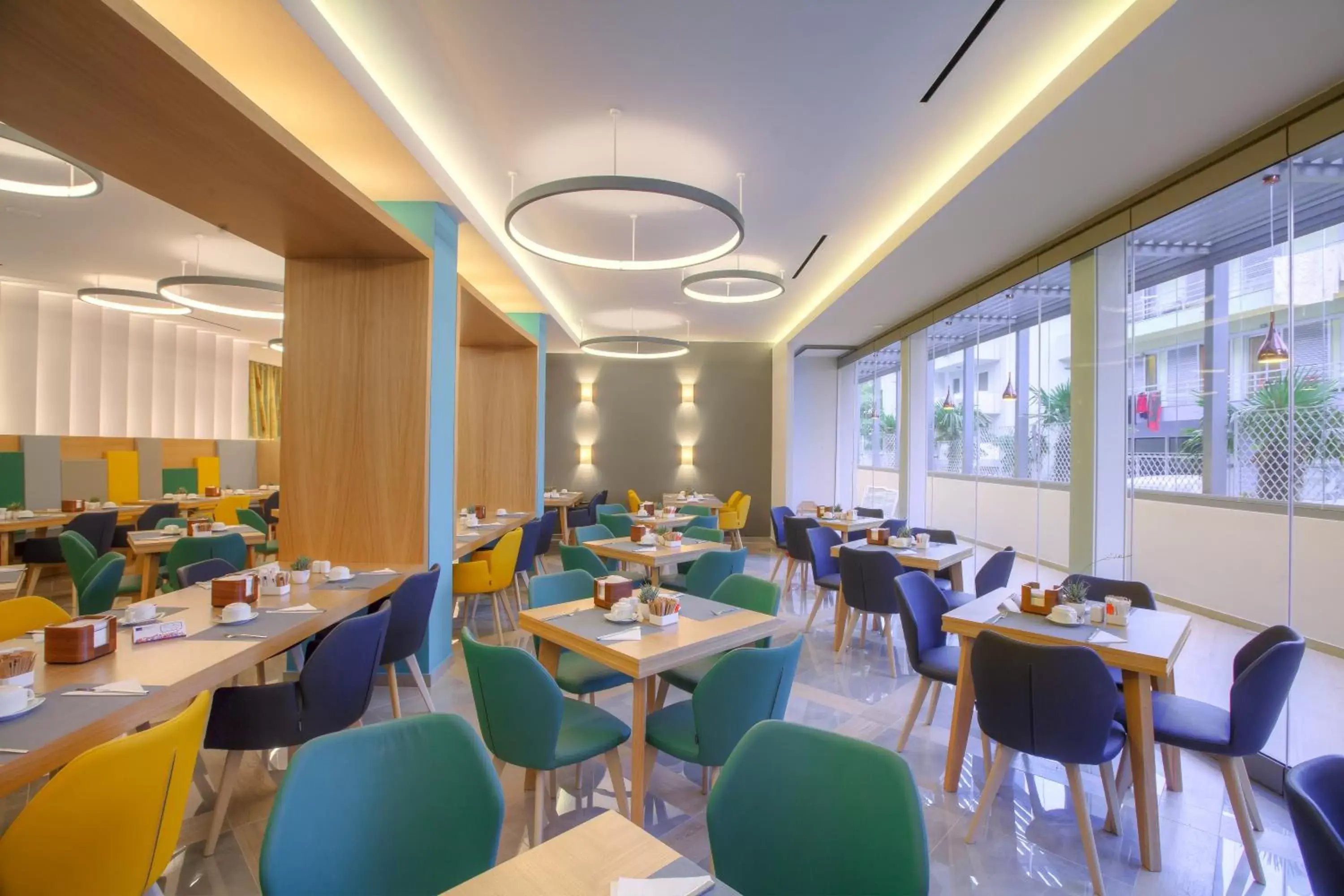 Restaurant/places to eat in Blue Lagoon City Hotel Restaurant/places to eat in Blue Lagoon City Hotel