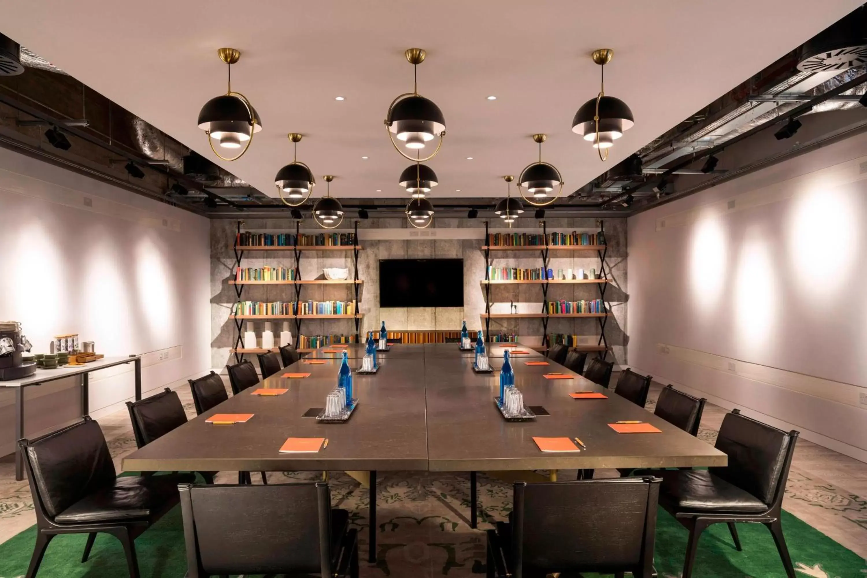 Meeting/conference room in Bankside Hotel, Autograph Collection