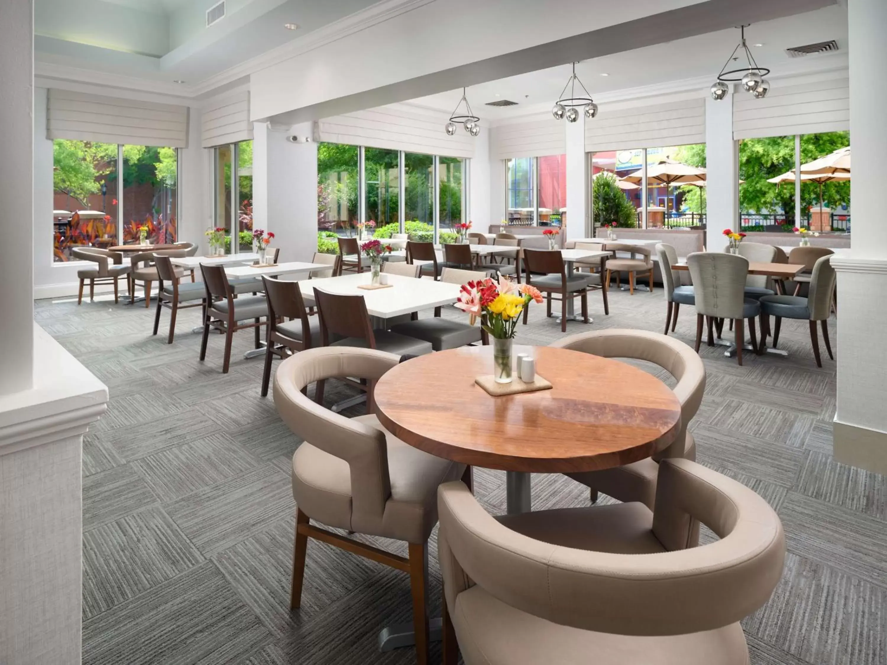Lobby or reception, Restaurant/Places to Eat in Hilton Garden Inn Chattanooga Downtown