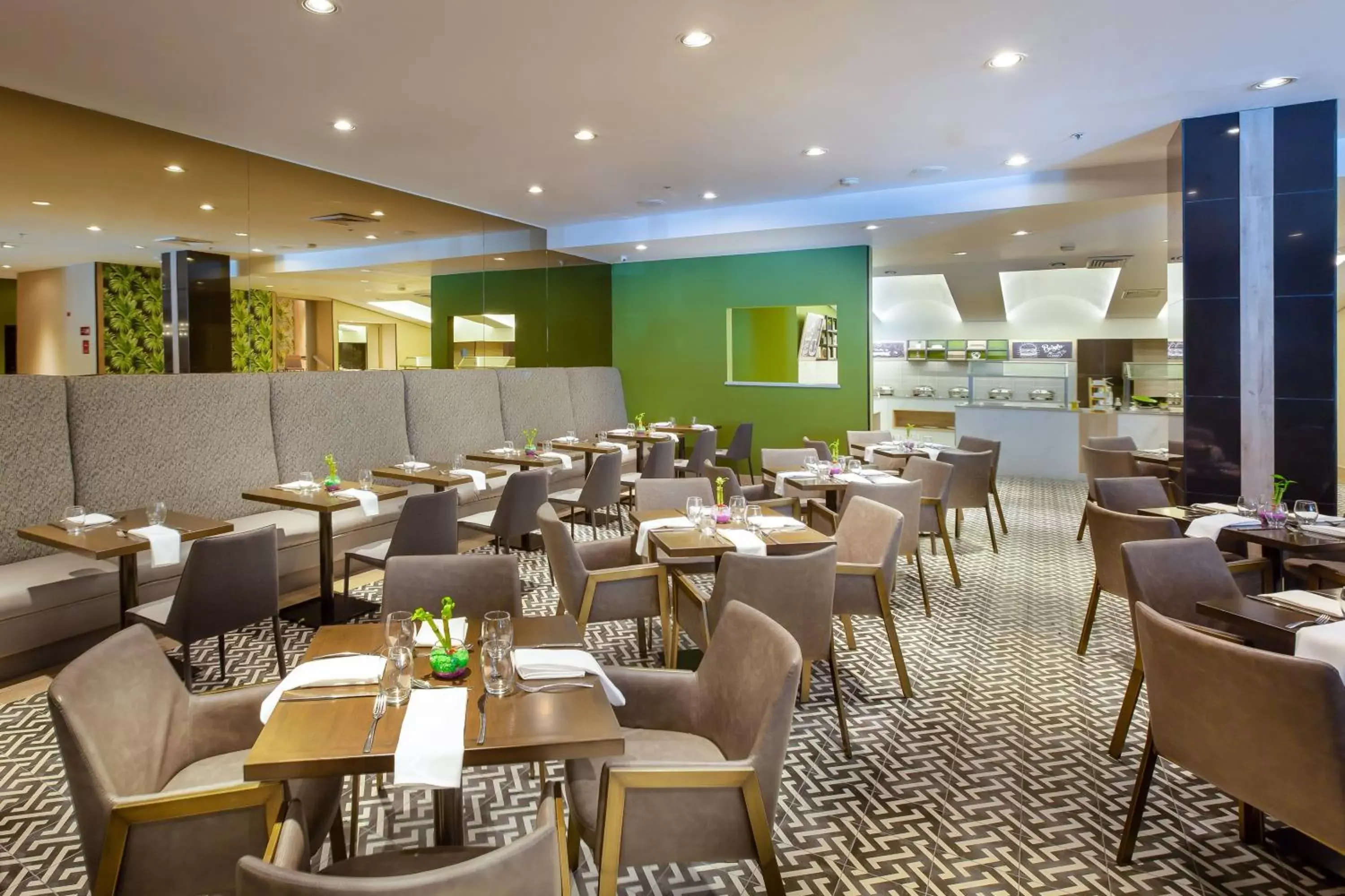 Restaurant/places to eat in Crowne Plaza Panama by IHG Restaurant/places to eat in Crowne Plaza Panama by IHG