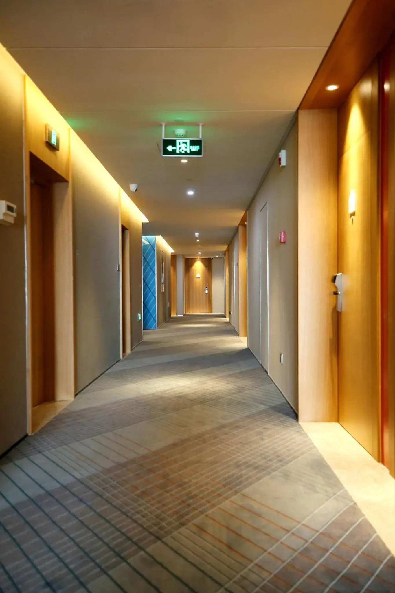 Lobby or reception in Holiday Inn Express Chengdu North Railway Station, an IHG Hotel