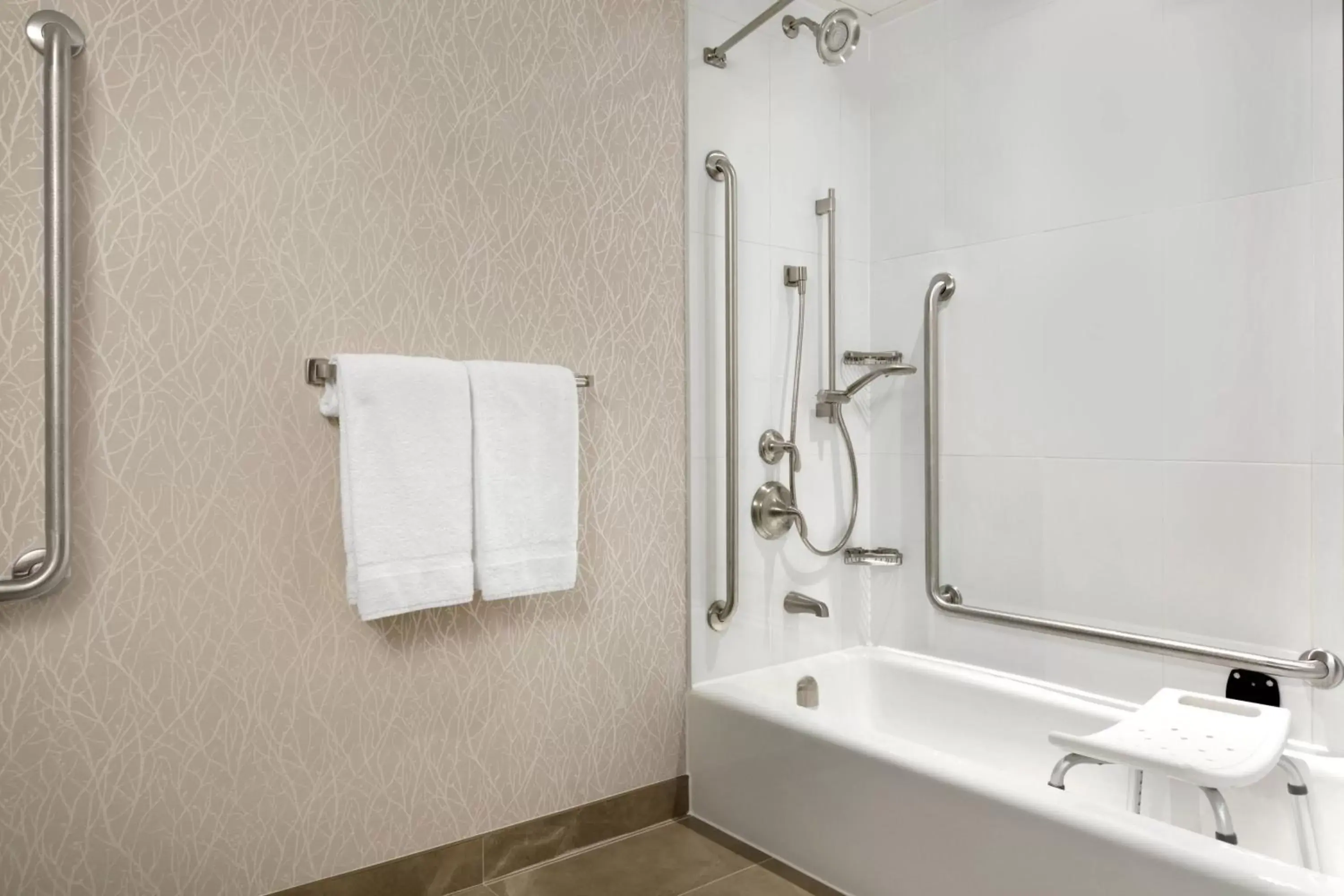 Bathroom in Courtyard by Marriott Toronto Mississauga/West