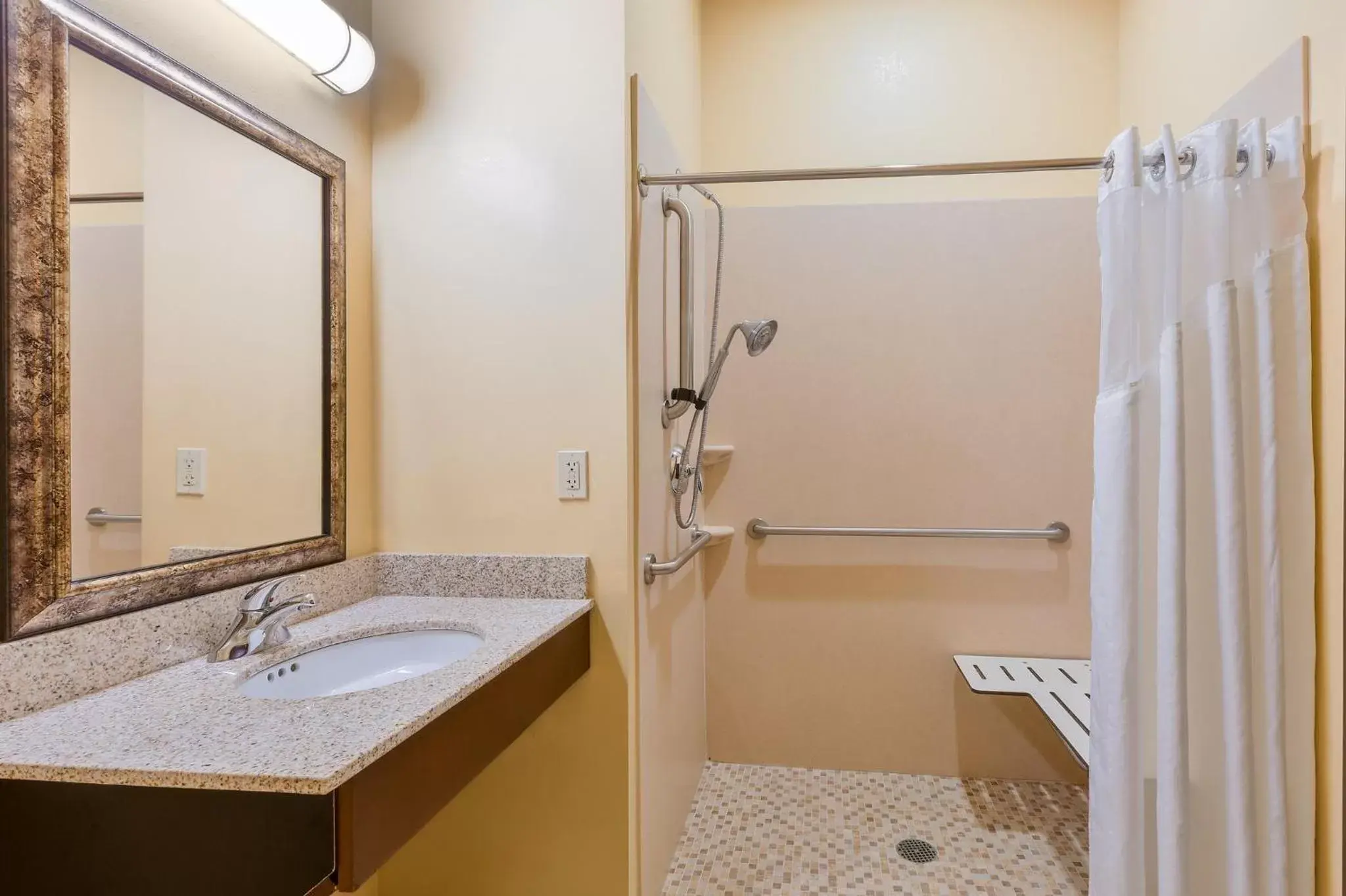 Photo of the whole room, Bathroom in Holiday Inn Express Hotel & Suites Salina, an IHG Hotel
