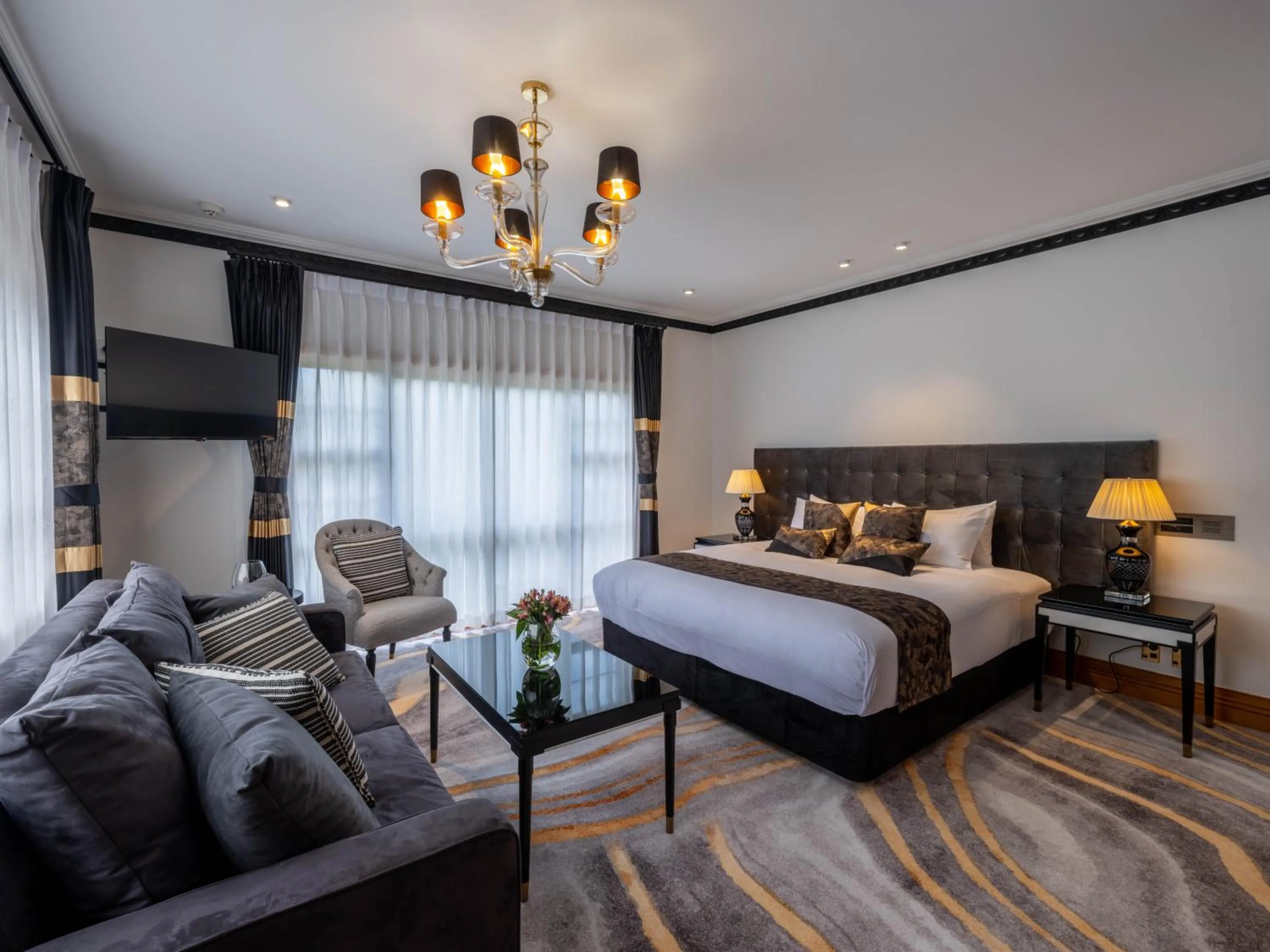 Photo of the whole room, Bed in Hana Lodge