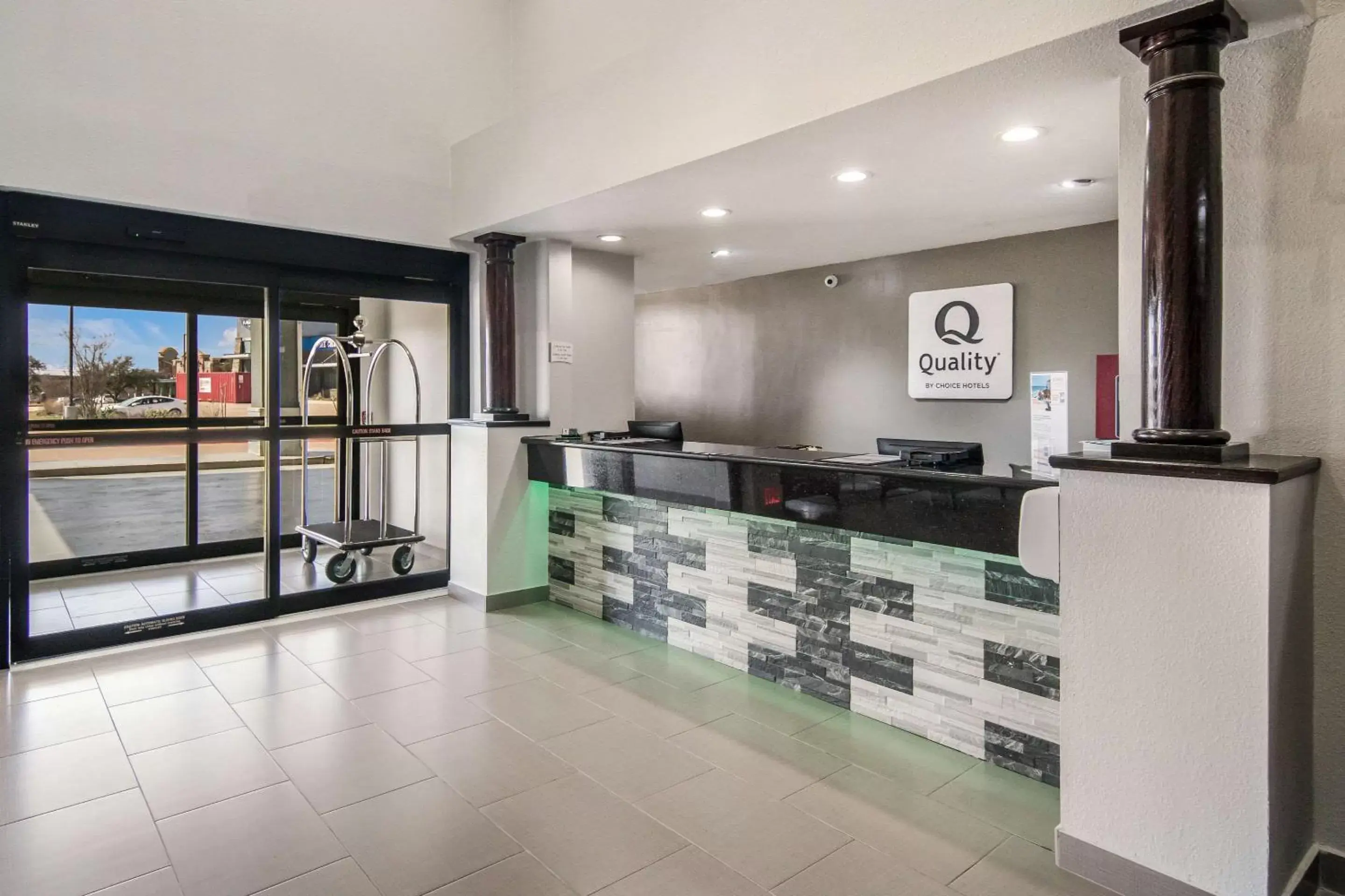 Lobby or reception, Lobby/Reception in Quality Inn & Suites