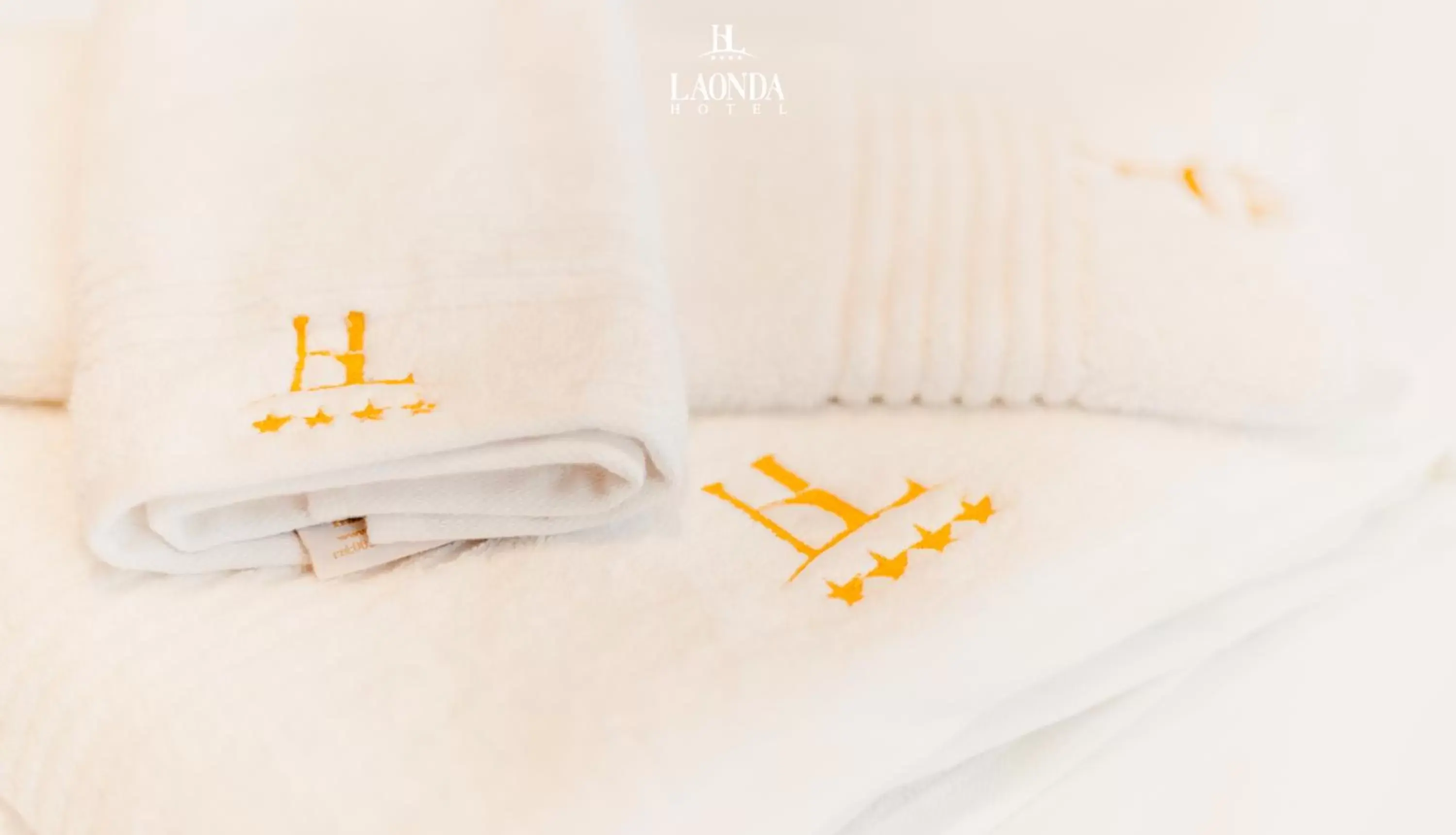 towels, Bed in La Onda Hotel Durres towels, Bed in La Onda Hotel Durres