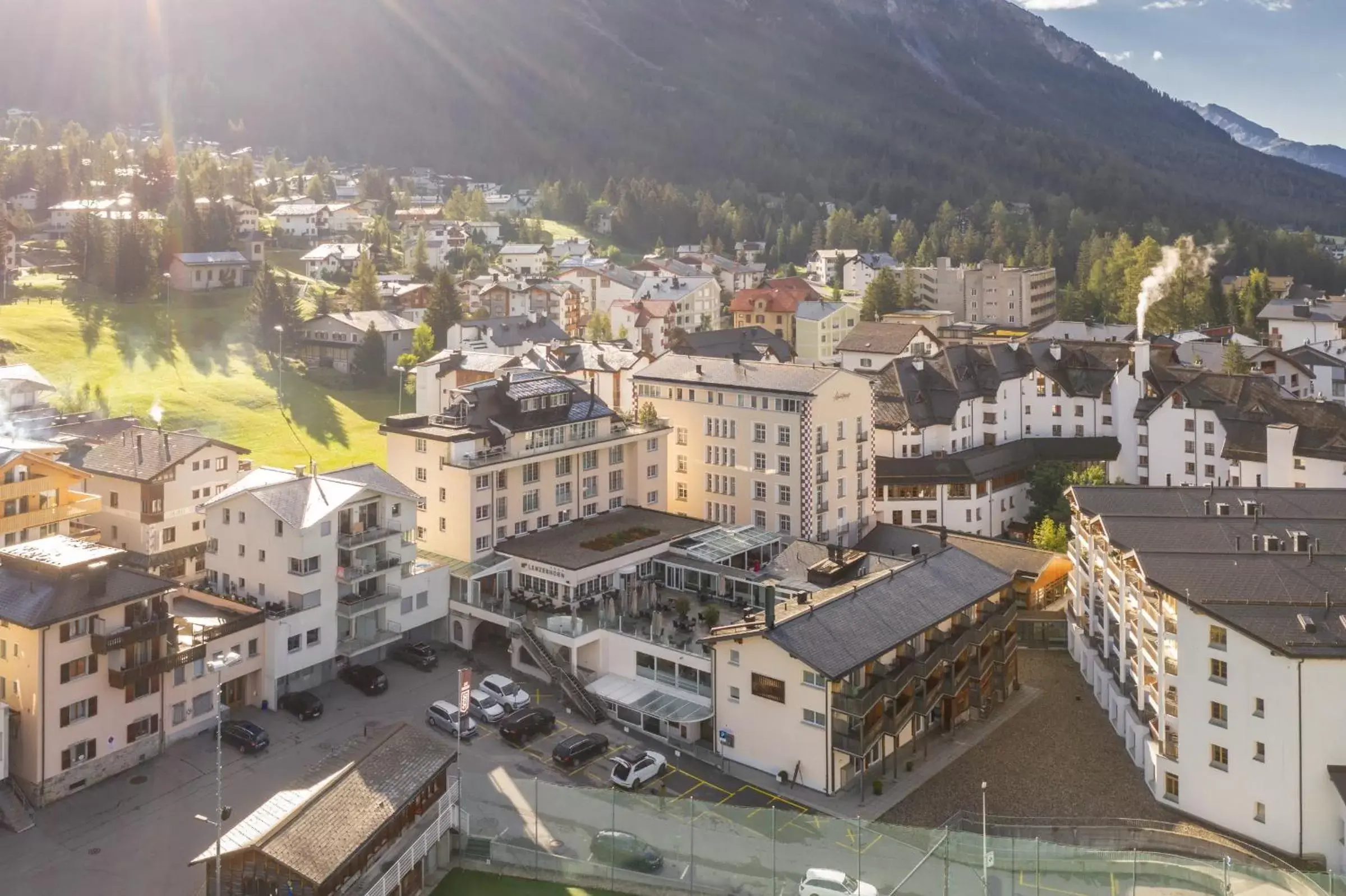 Bird's-eye View in Hotel Lenzerhorn