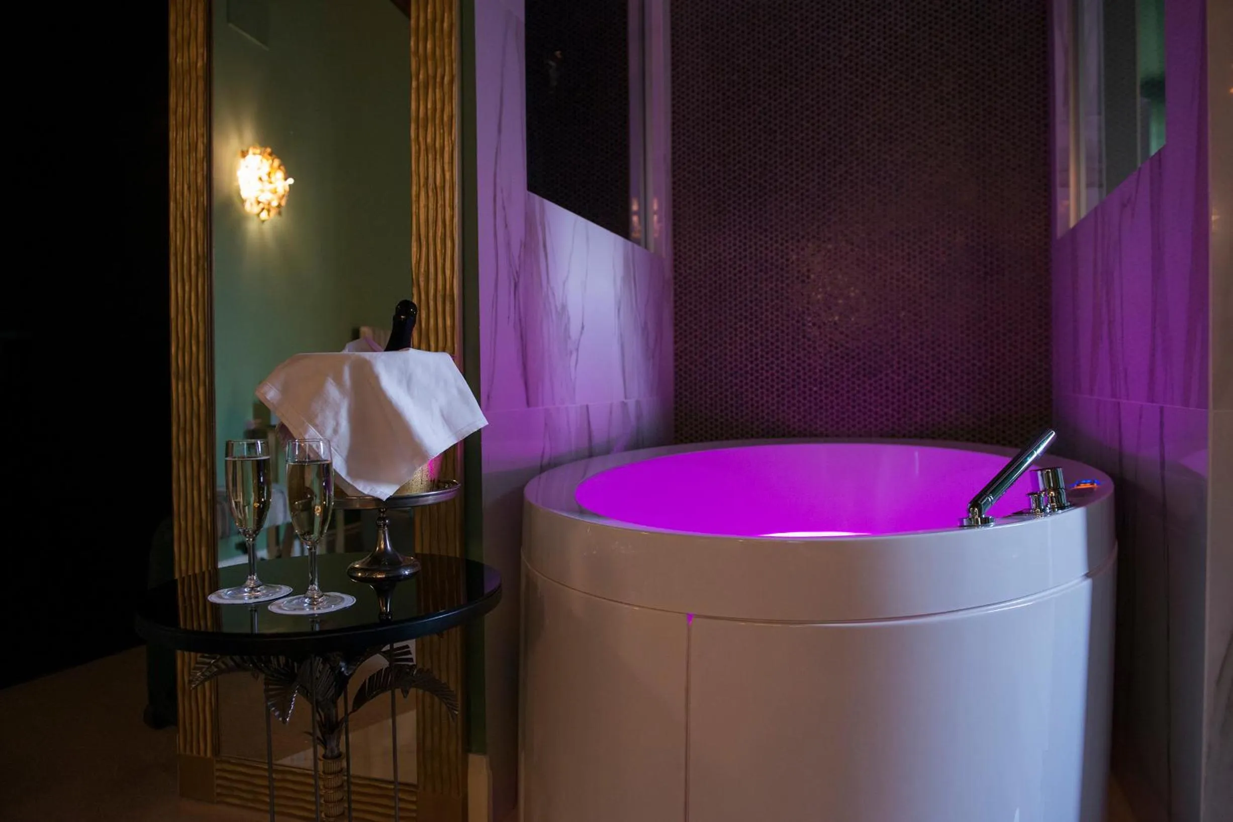 Bed in Torre Argentina Relais - Residenze di Charme