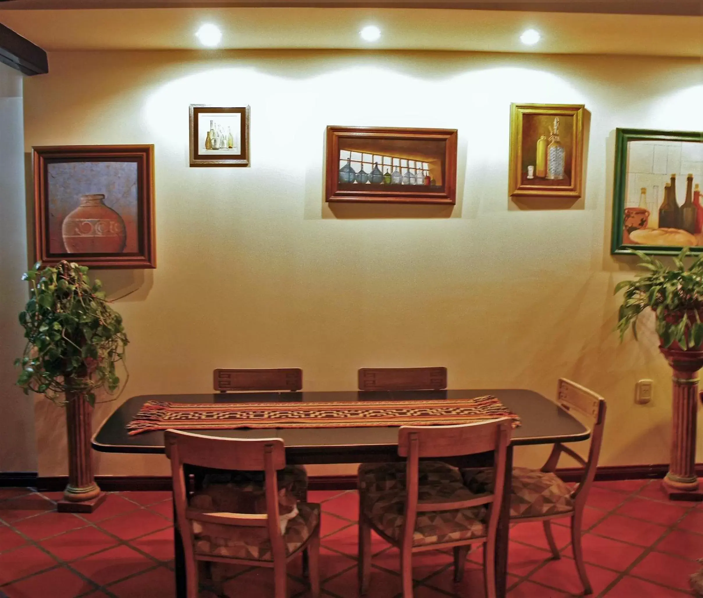 Dining Area in Rosa De Los Vientos